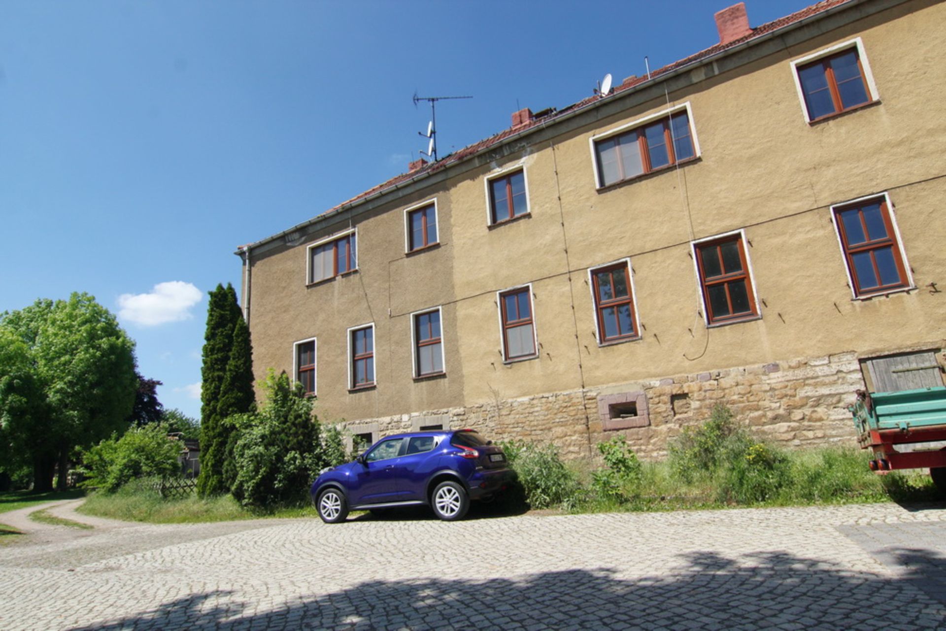 LARGE HOUSING BLOCK IN HORNSOMMEM, GERMANY - READY TO MOVE INTO - Image 75 of 91
