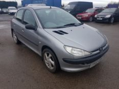 2002/02 REG PEUGEOT 206 LX AUTOMATIC *NO VAT*   DATE OF REGISTRATION: 3RD MAY 2002 MOT: EXPIRED V5