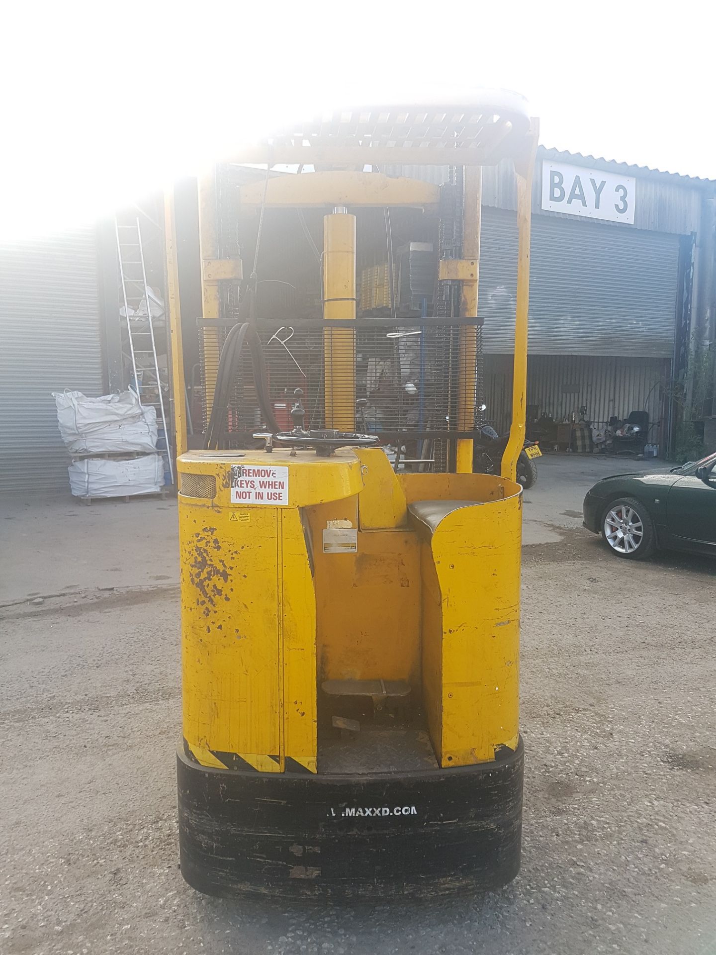 RANSOMES R25C MODEL ELECTRIC FORKLIFT, GOOD BATTERIES *PLUS VAT*   BATTERY CHARGER INCLUDED - Image 5 of 16