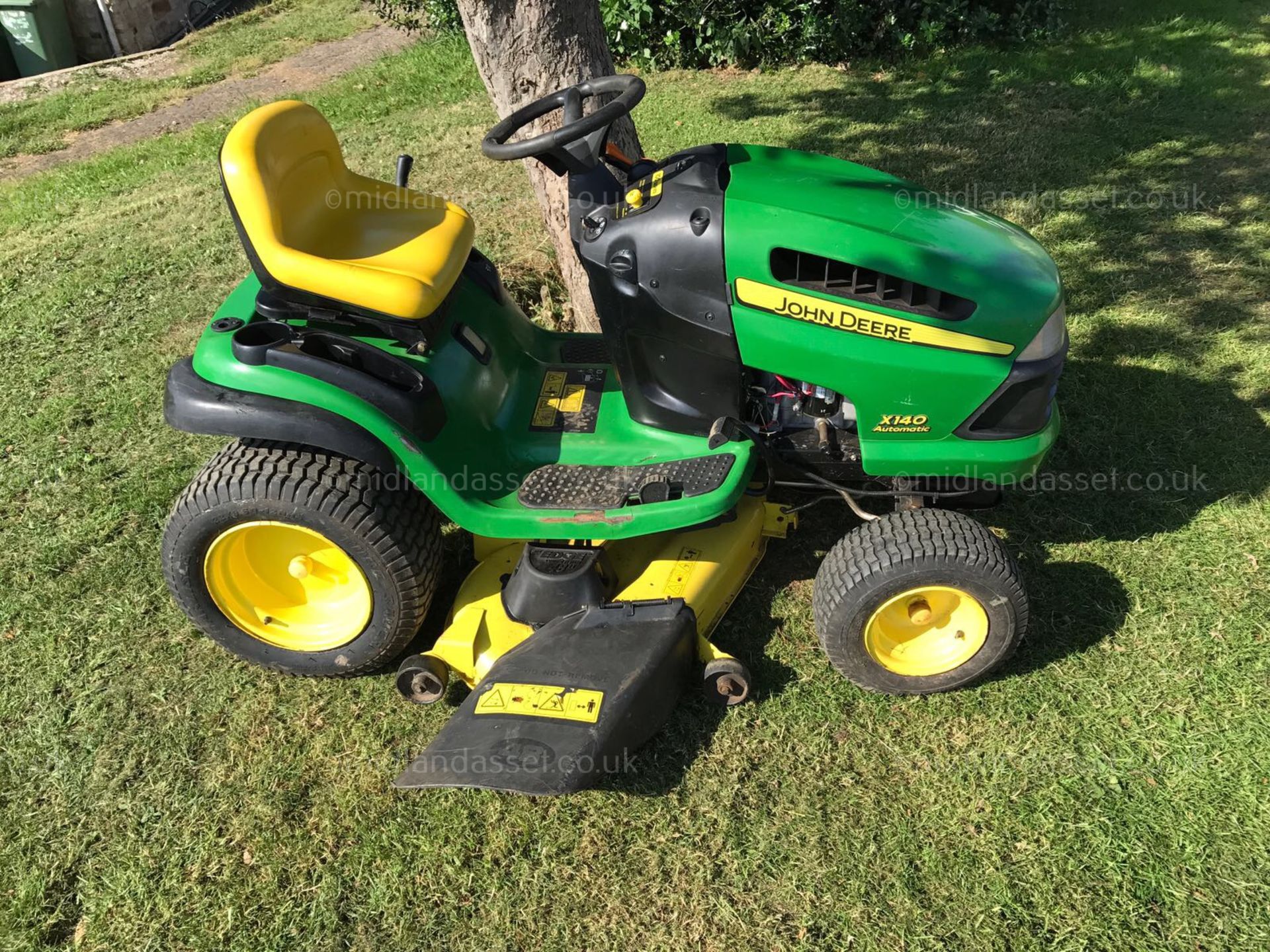 2007 JOHN DEERE X140 AUTOMATIC RIDE ON MOWER