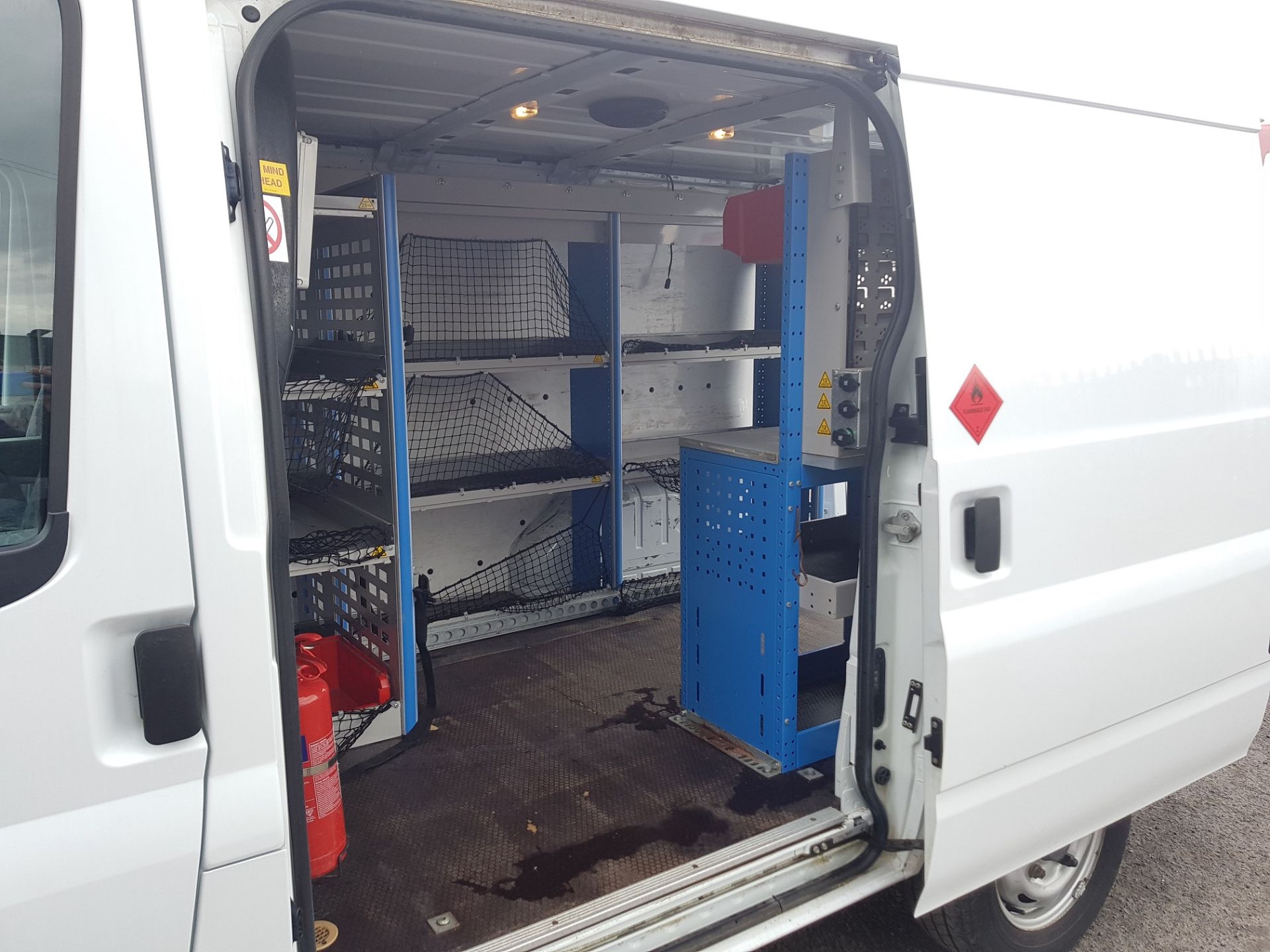 2012/12 REG FORD TRANSIT 100 T300 FWD, SHOWING 1 FORMER KEEPER *PLUS VAT* - Image 10 of 20