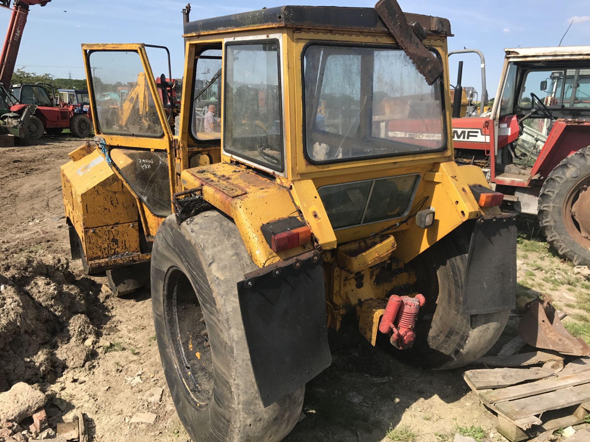 LEYLAND TRACTOR TARMAC ROLLER *PLUS VAT* - Image 7 of 12