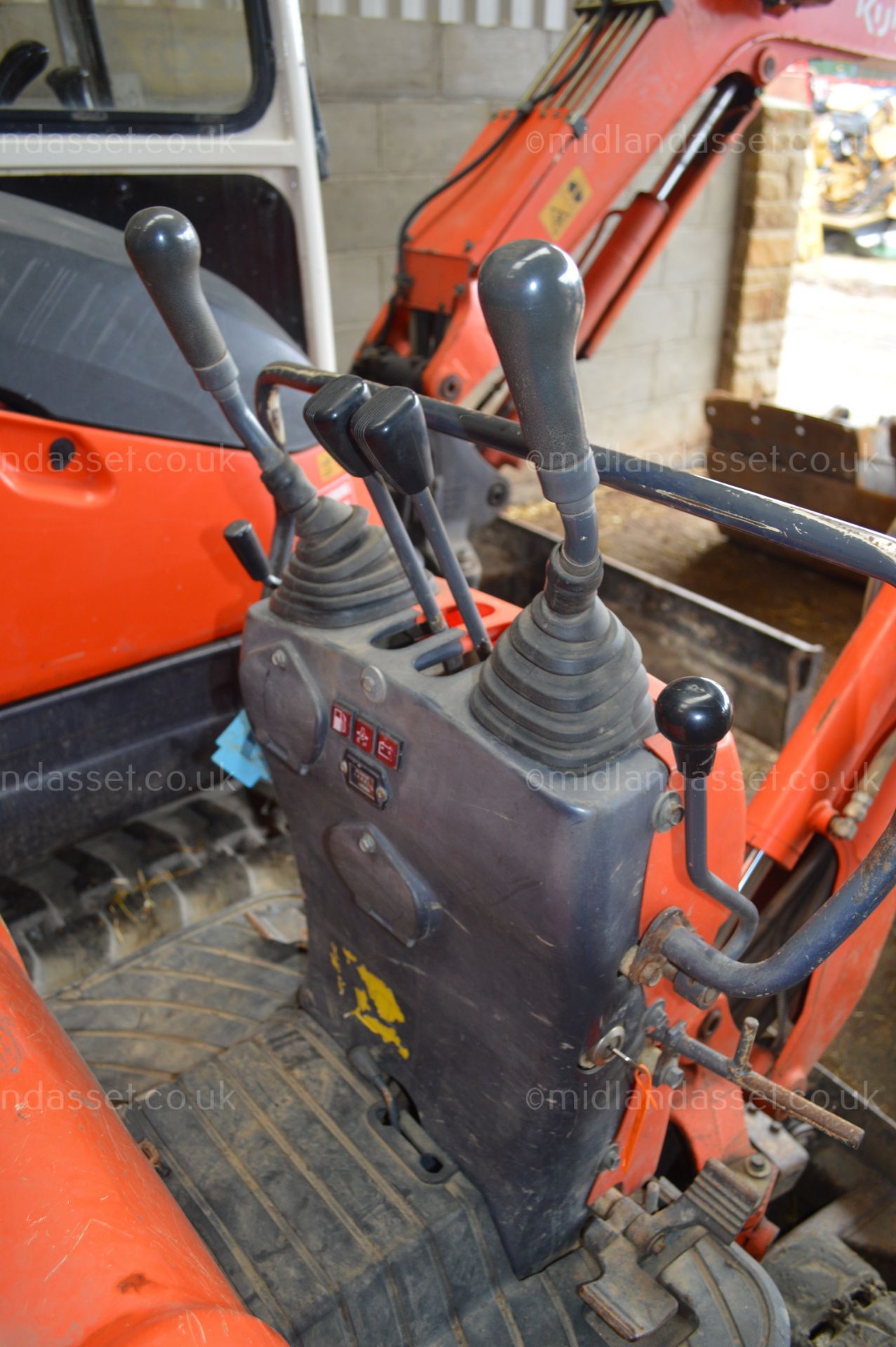 KUBOTA K008 MICRO DIGGER - Image 5 of 6