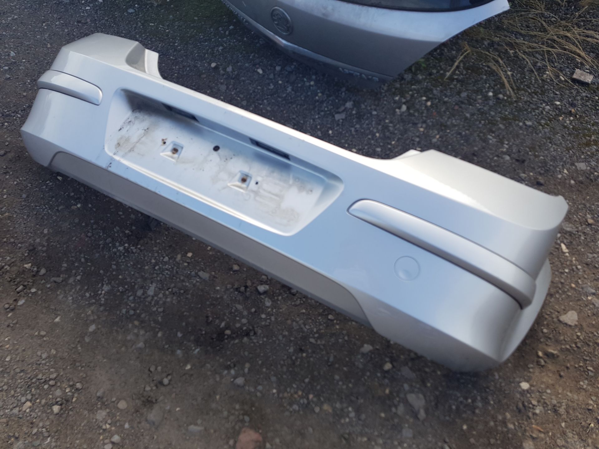 VAUXHALL ASTRA 1.8 REAR BOOT DOOR & REAR BUMPER *NO VAT* - Image 6 of 7