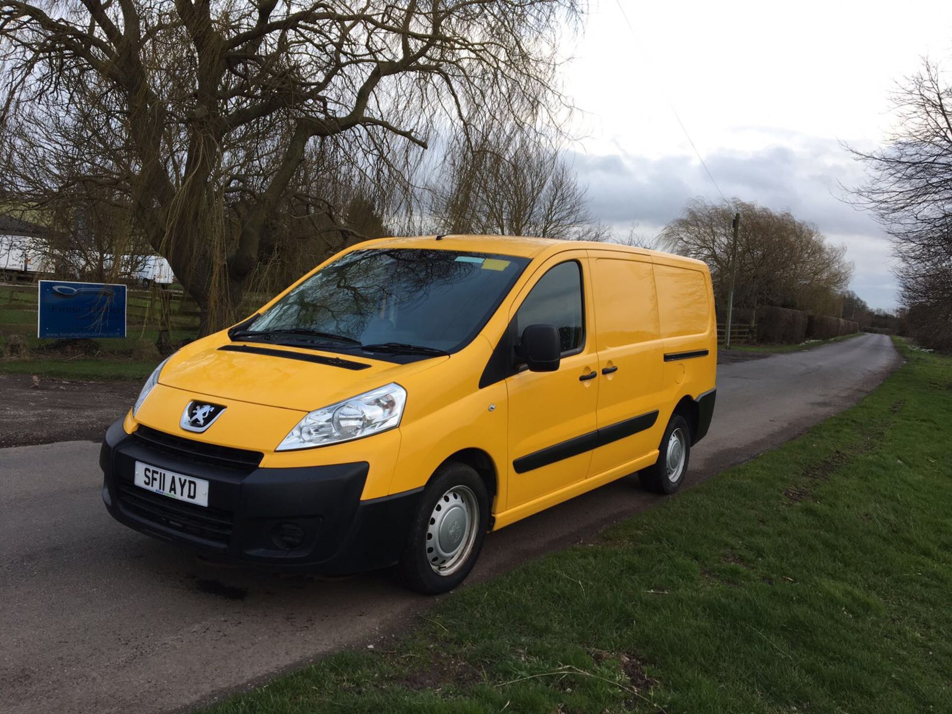 2011/11 REG PEUGEOT EXPERT HDI LWB, FULLY ELECTRIC VAN - 1 OWNER APPROX 20,700 MILES ! - Image 3 of 9