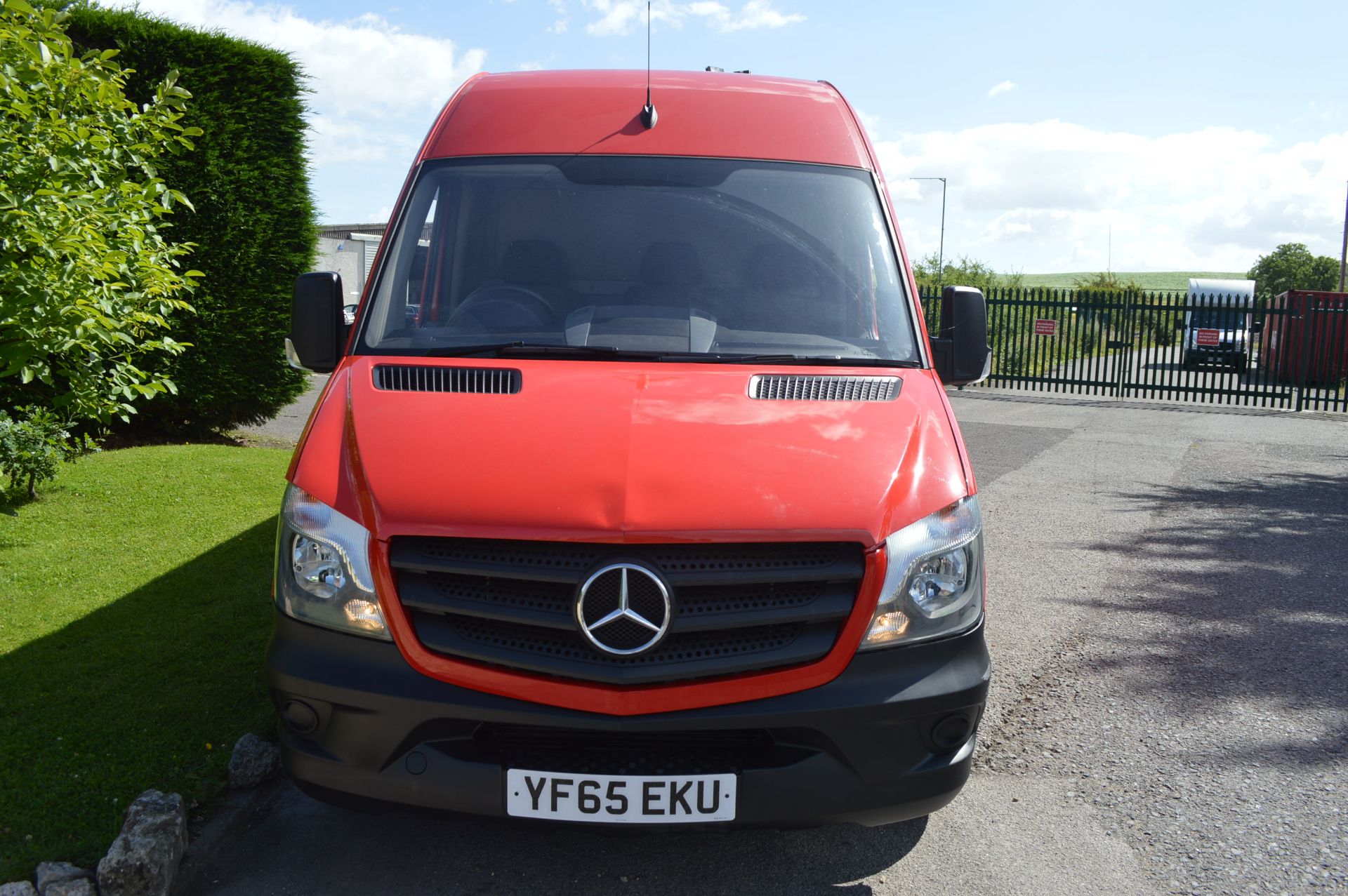 2015/65 REG MERCEDES-BENZ SPRINTER 313 CDI RED, SHOWING 1 OWNER, ONLY 28K MILES! *NO VAT* - Image 2 of 27