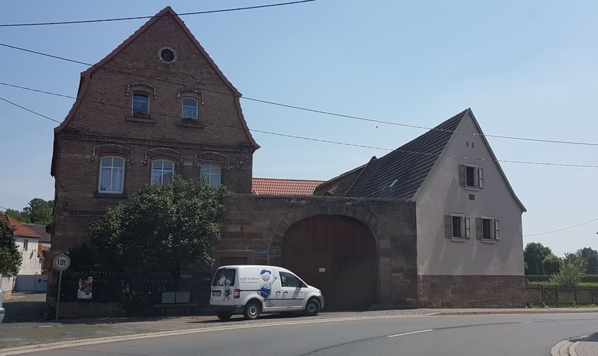 MASSIVE EX TRAIN STATION WITH 1,107 SQM OF LAND IN NEBRA, GERMANY - Image 60 of 66