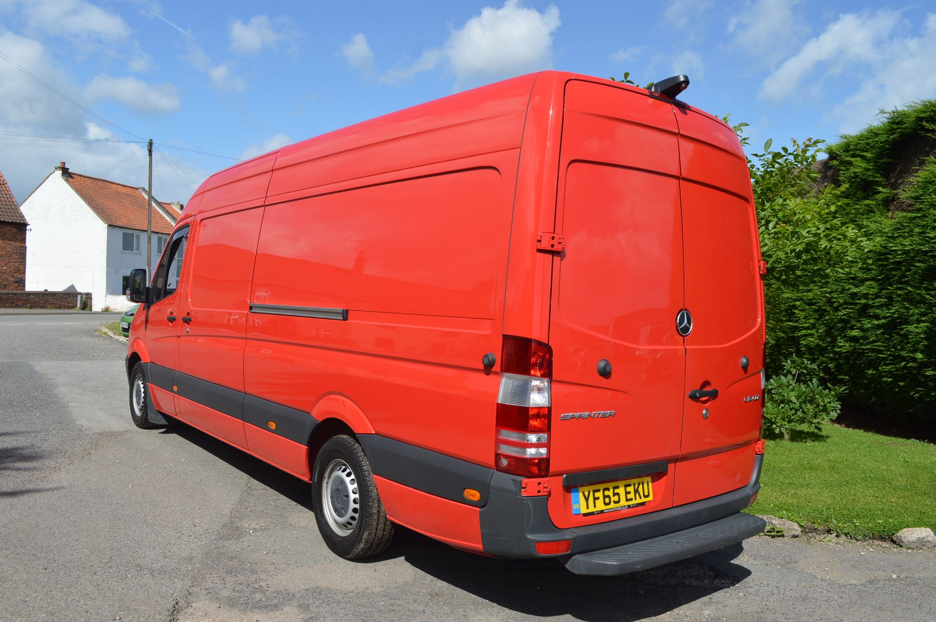 2015/65 REG MERCEDES-BENZ SPRINTER 313 CDI RED, SHOWING 1 OWNER, ONLY 28K MILES! *NO VAT* - Image 4 of 27