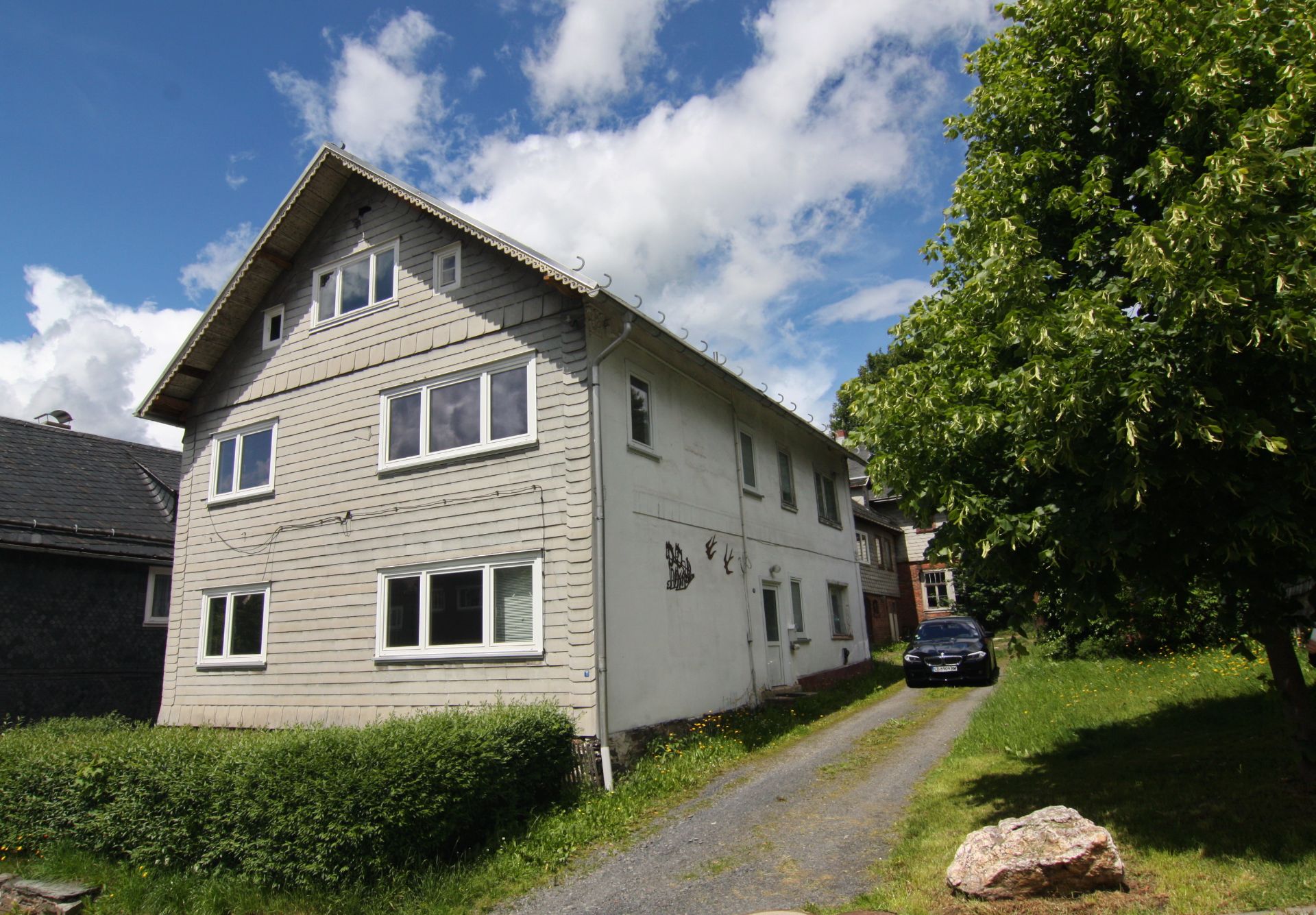 Meuselbach-Schwarzm.hle, Germany - HUGE 50 ROOM HOUSE(S) PUB AND WORKSHOPS 1/2 ACRE - Image 68 of 113