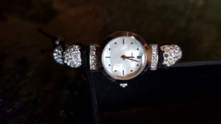 SEKONDA CRYSTALLA WATCH   BATTERY CURRENTLY WORKING GOOD CONDITION   COLLECTION FROM MARKHAM MOOR