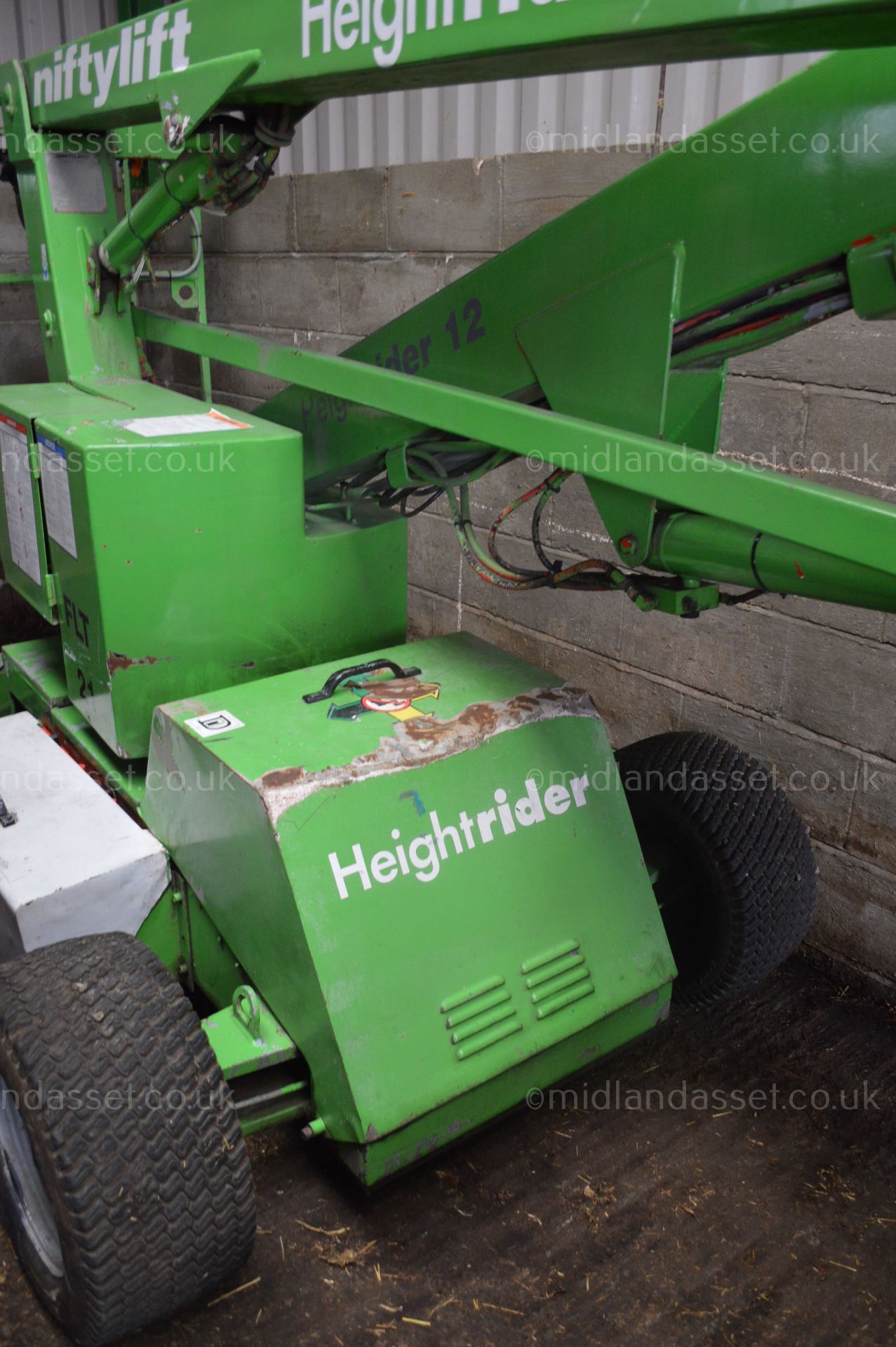 1998 NIFTY LIFT HEIGHTRIDER 12