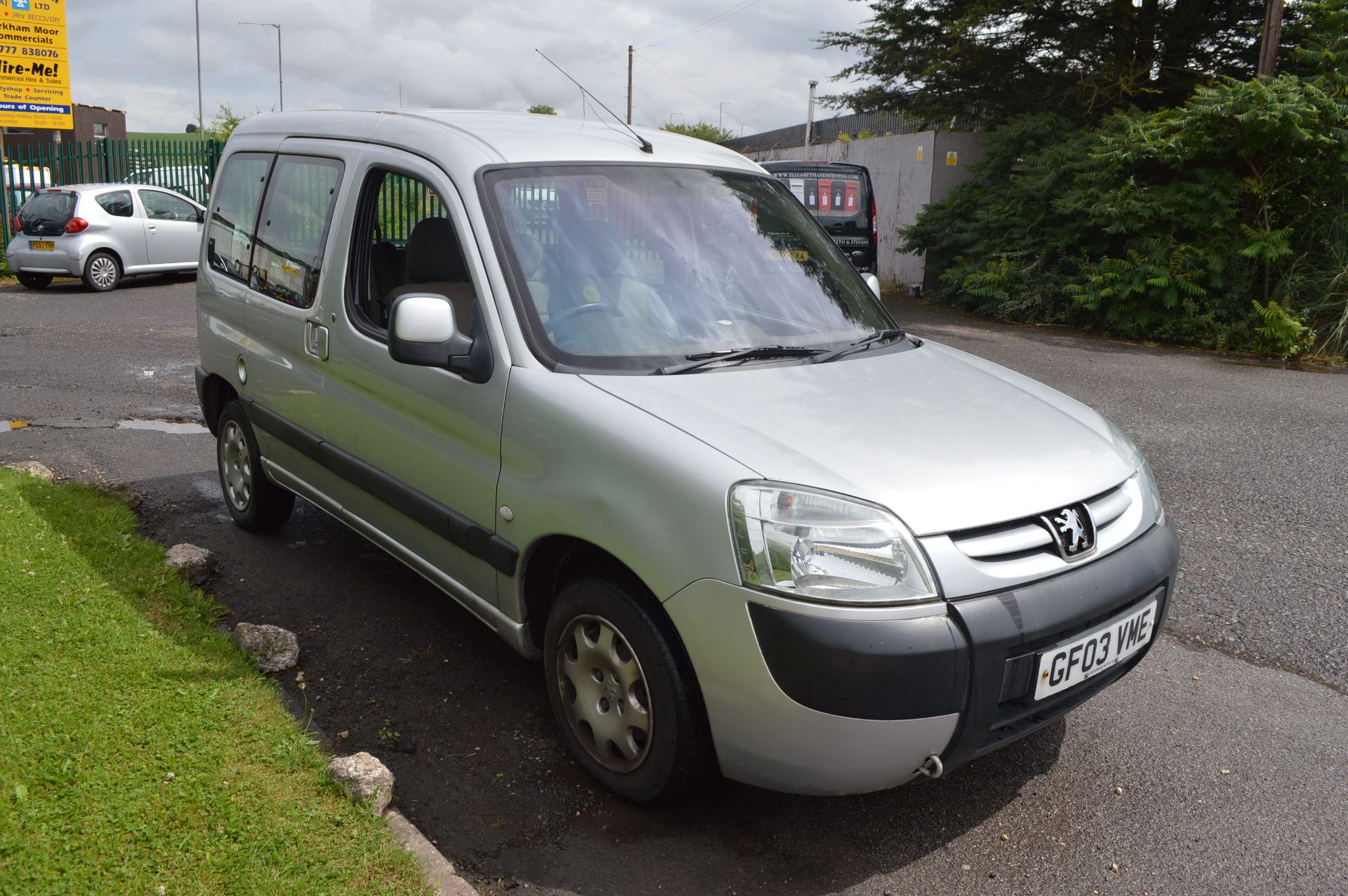 2003/03 REG PEUGEOT PARTNER COMBI, SHOWING 3 FORMER KEEPERS, NO RESERVE *NO VAT*