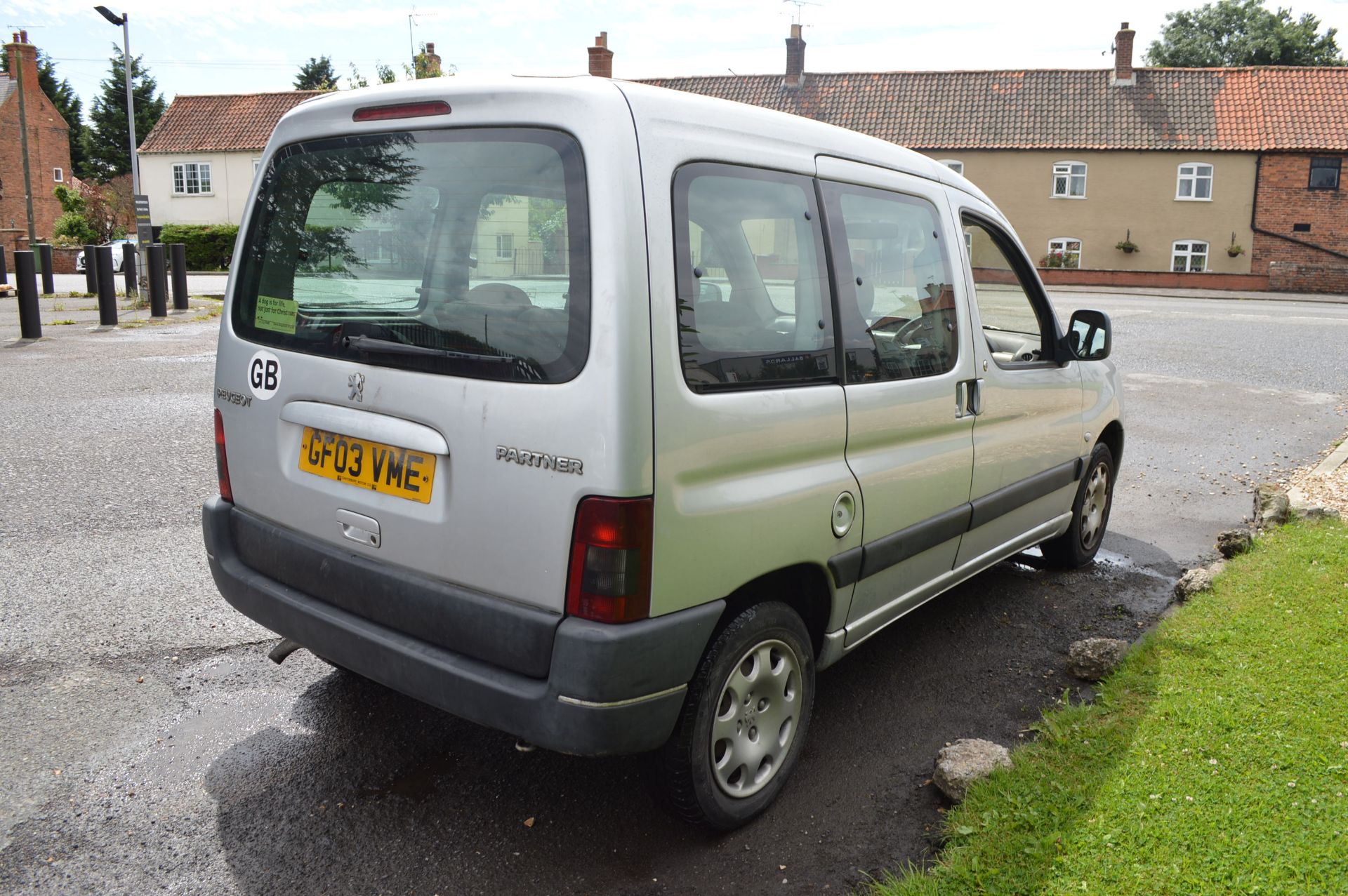 2003/03 REG PEUGEOT PARTNER COMBI, SHOWING 3 FORMER KEEPERS, NO RESERVE *NO VAT* - Image 6 of 16