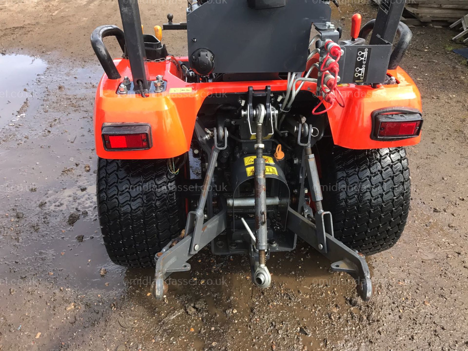 2016 KUBOTA BX 2350 4WD COMPACT TRACTOR - low hrs - only ever used to collect GOLF BALLS! NO VAT! - Image 3 of 13