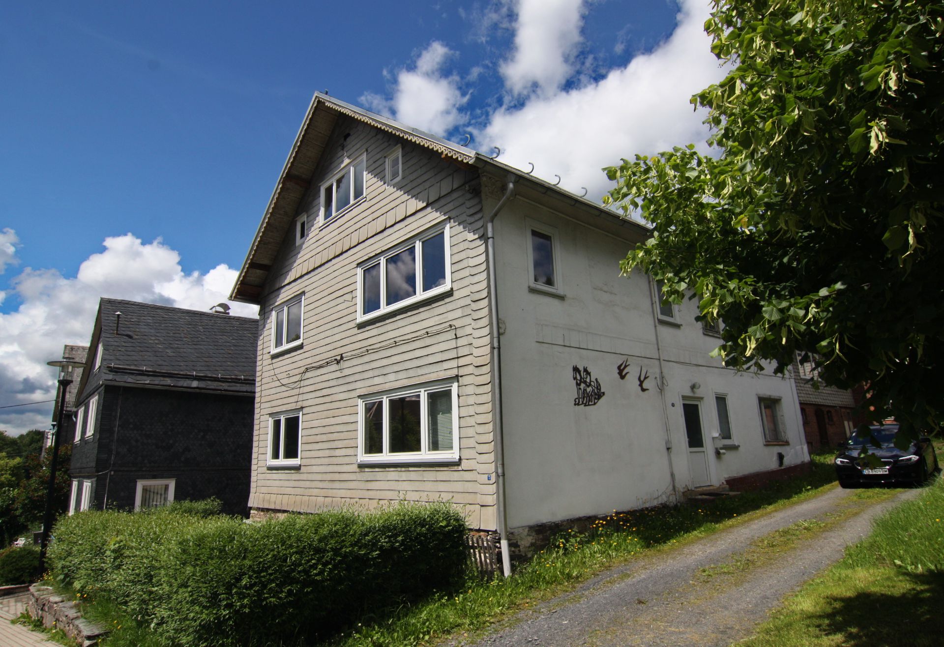 Meuselbach-Schwarzm.hle, Germany - HUGE 50 ROOM HOUSE(S) PUB AND WORKSHOPS 1/2 ACRE - Image 10 of 113