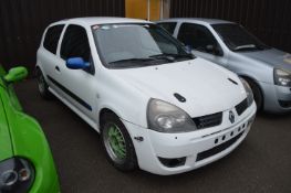 2003/03 REG RENAULT CLIO SPORT 16V 2.0 PETROL - STRIPPED AND FITTED WITH ROLL CAGE EXCEPTONAL - FAST