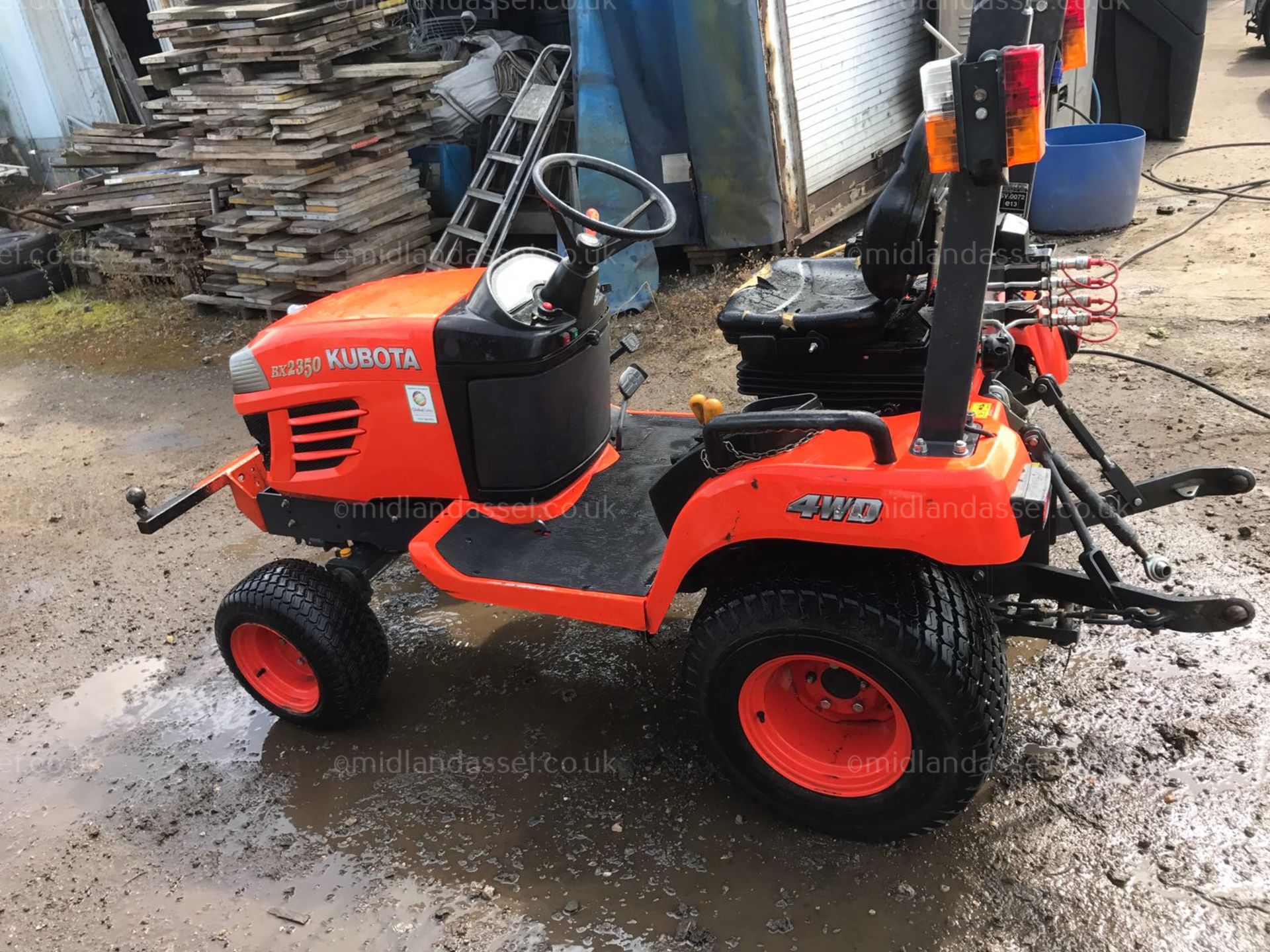 2016 KUBOTA BX 2350 4WD COMPACT TRACTOR - low hrs - only ever used to collect GOLF BALLS! NO VAT! - Image 7 of 13