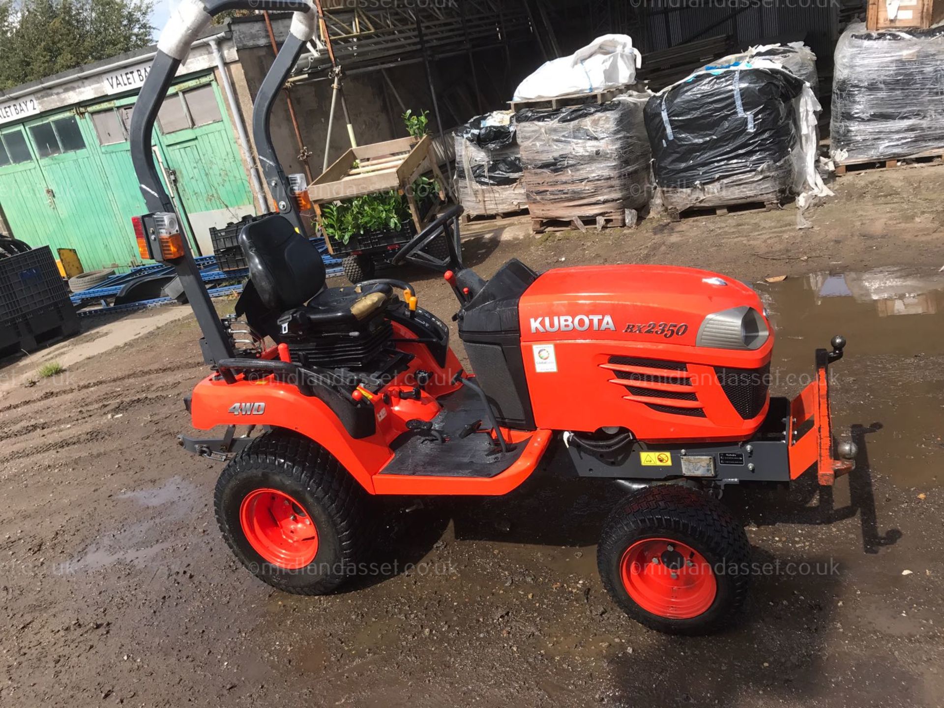 2016 KUBOTA BX 2350 4WD COMPACT TRACTOR - low hrs - only ever used to collect GOLF BALLS! NO VAT! - Image 2 of 13