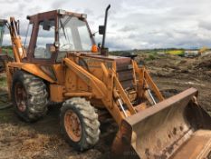 DS - CASE 580G FRONT LOADER   YEAR UNKNOWN FRONT LOADER BACK ACTOR 4x4 HOURS UNKNOWN GOOD WORKING