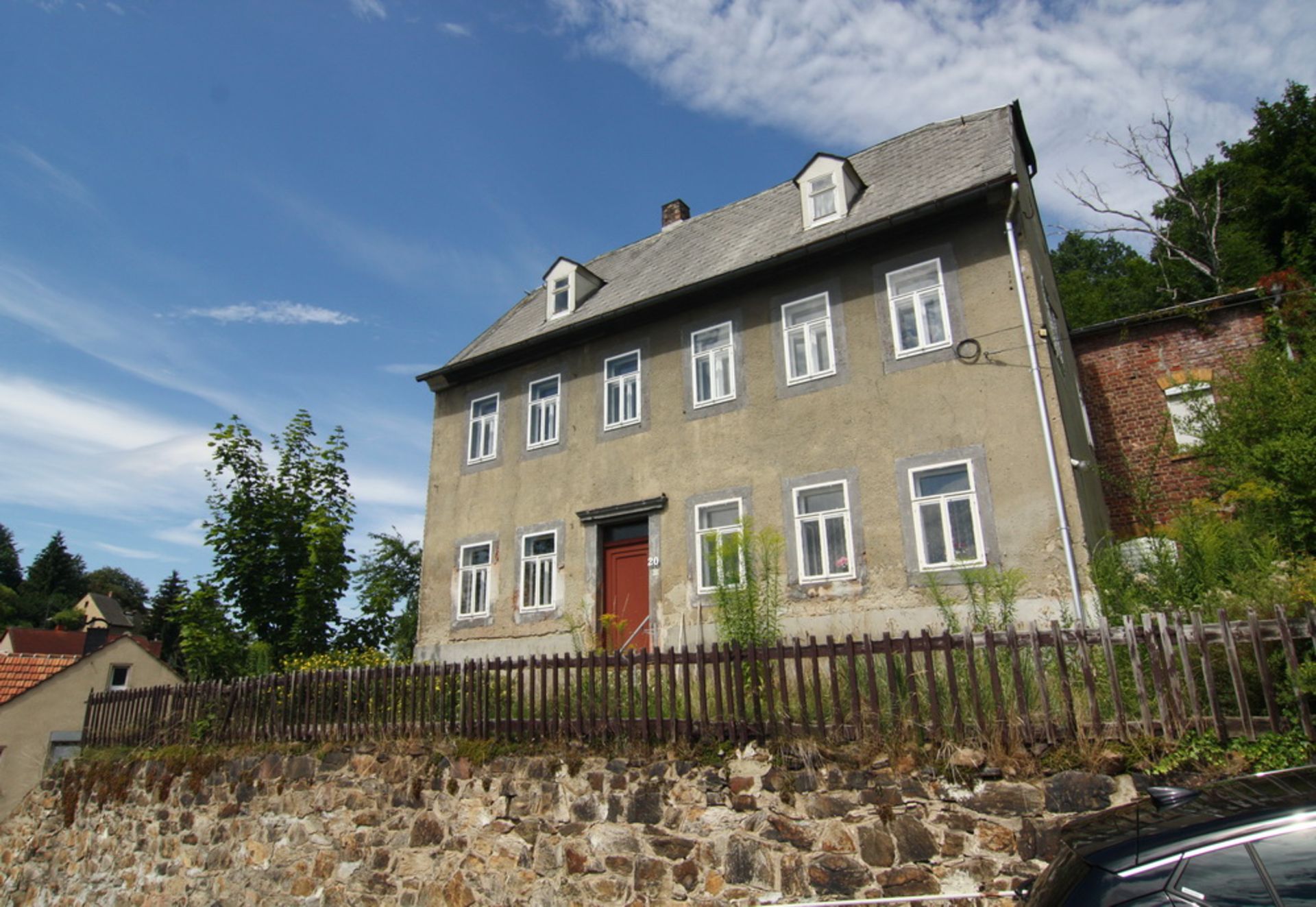 LARGE HOUSE AND 3,290 SQM OF LAND IN LUNZENAU, GERMANY - Image 26 of 44