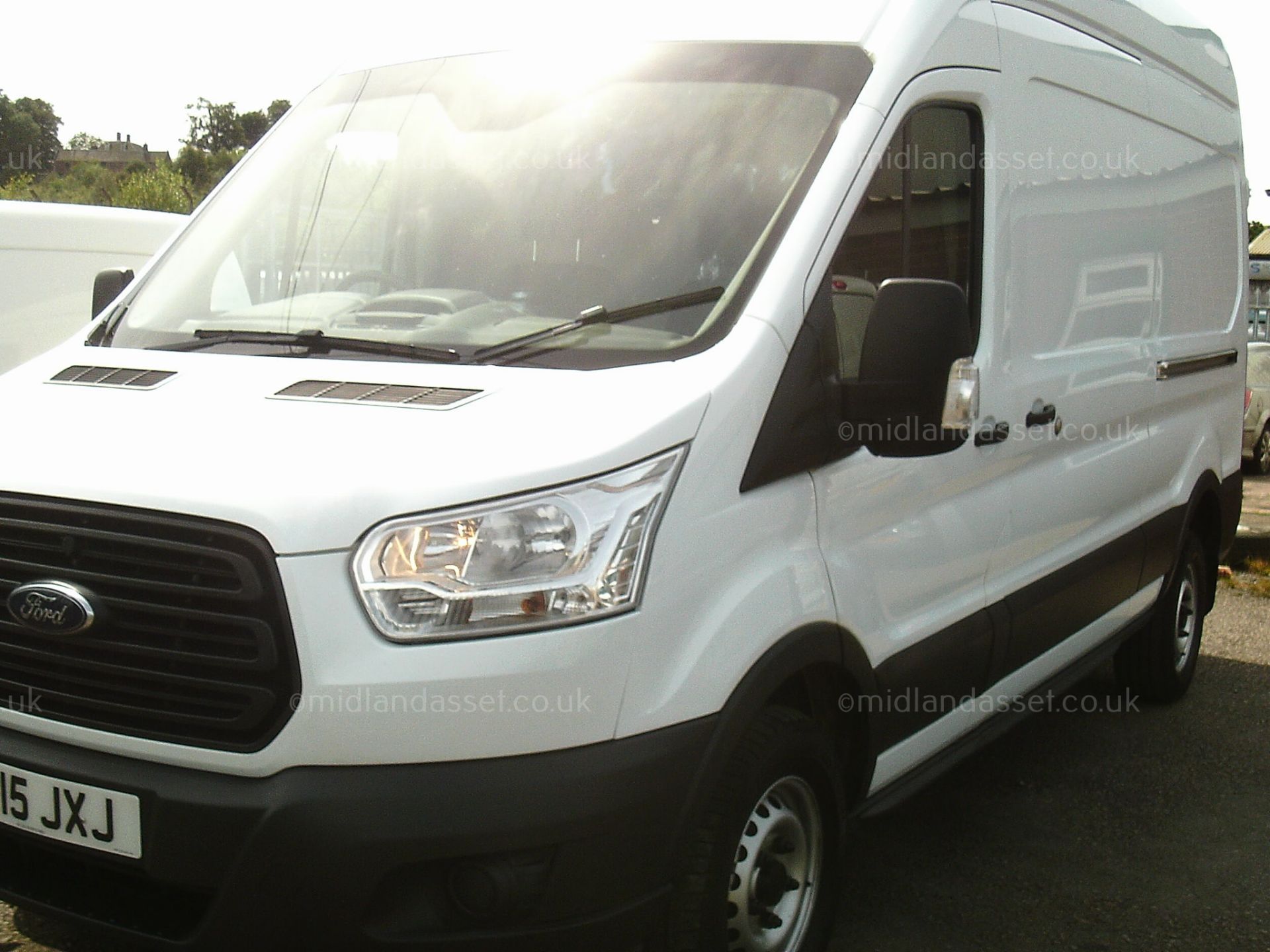 2015/15 REG FORD TRANSIT 350 125 LWB HI-ROOF PANEL VAN ONE OWNER - Image 2 of 11