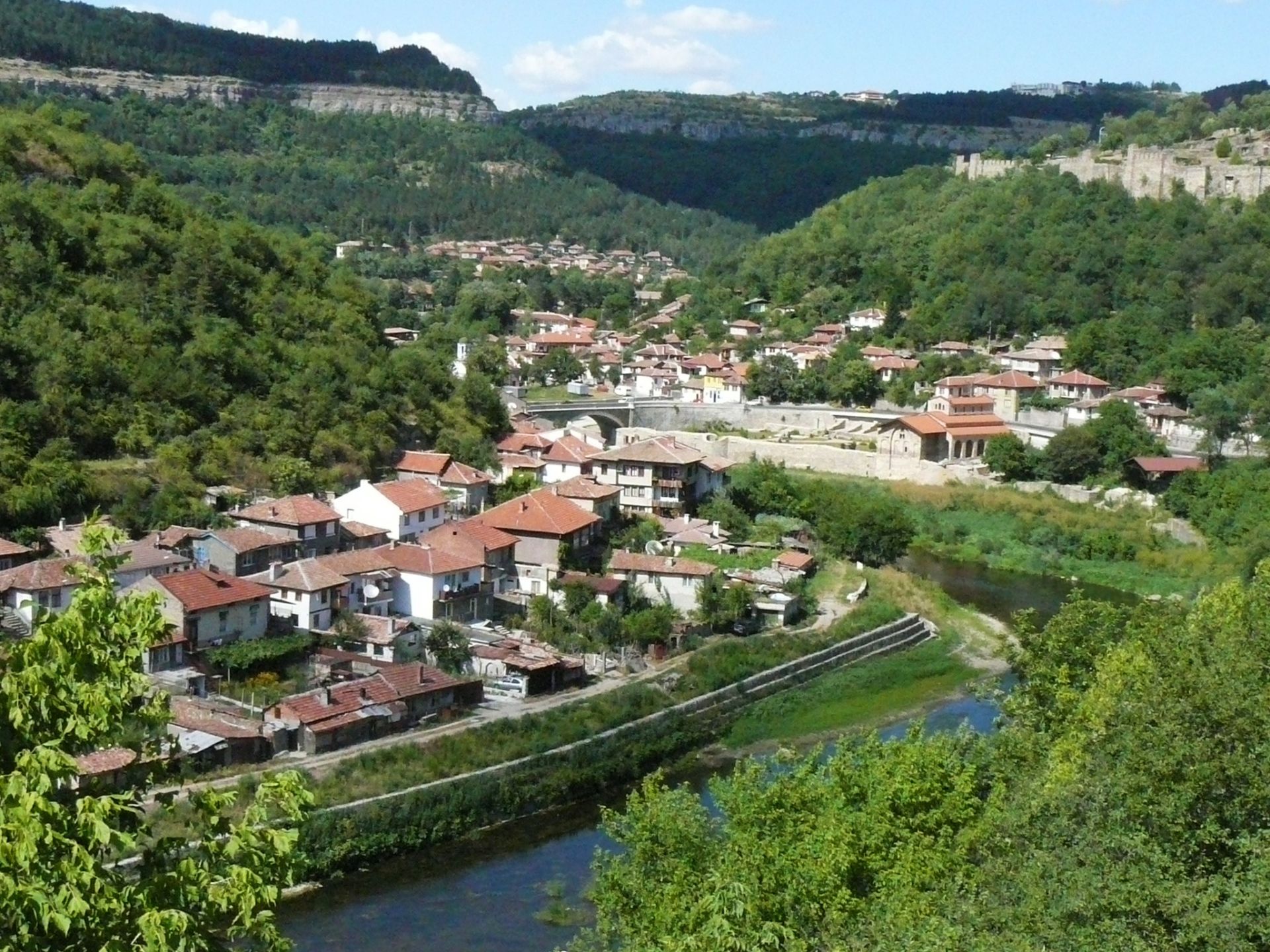 FREEHOLD APARTMENT IN VELIKO TARNOVO, BULGARIA - Image 44 of 55