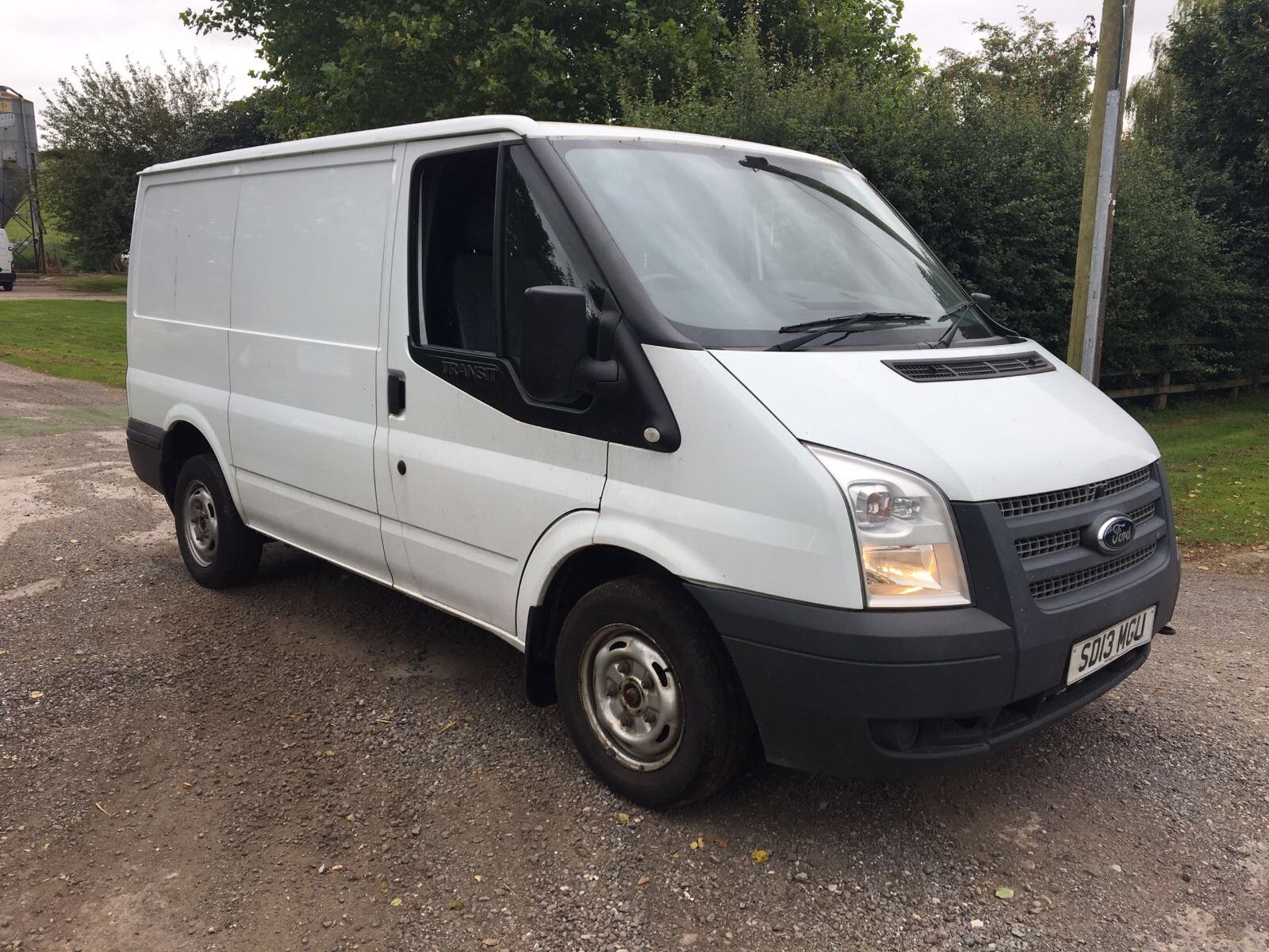 2013/13 REG FORD TRANSIT 100 T260 FWD, SHOWING 1 OWNER *NO VAT*