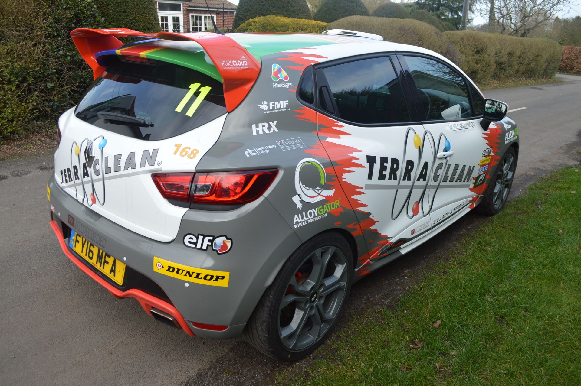 2016/16 REG RENAULT CLIO RENAULT SPORT SAT NAV TROPHY 220, INCREDIBLE CAR - Image 7 of 29