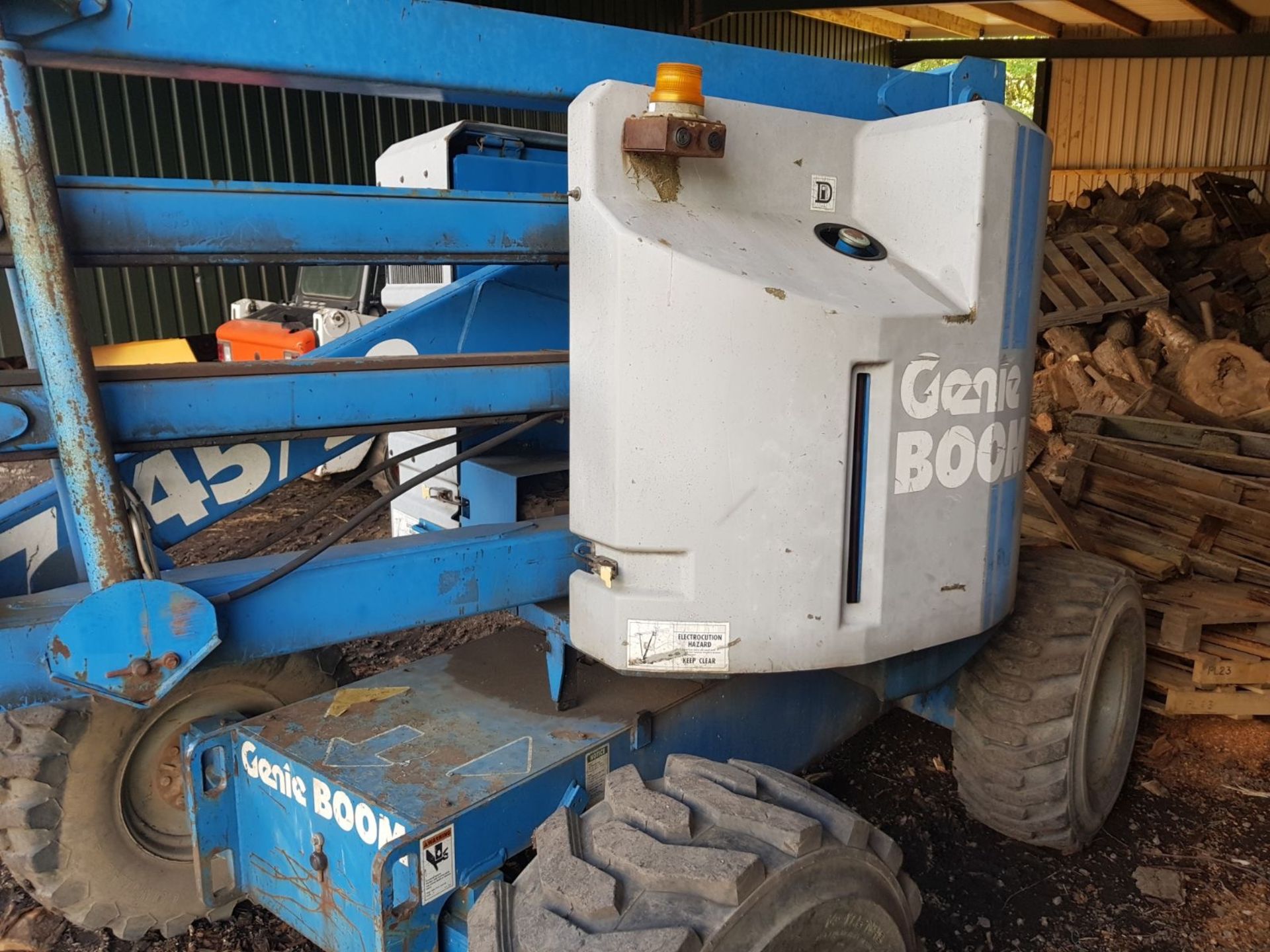 BLUE GENIE BOOM Z45/22 DIESEL CHERRY PICKER *PLUS VAT* - Image 3 of 8