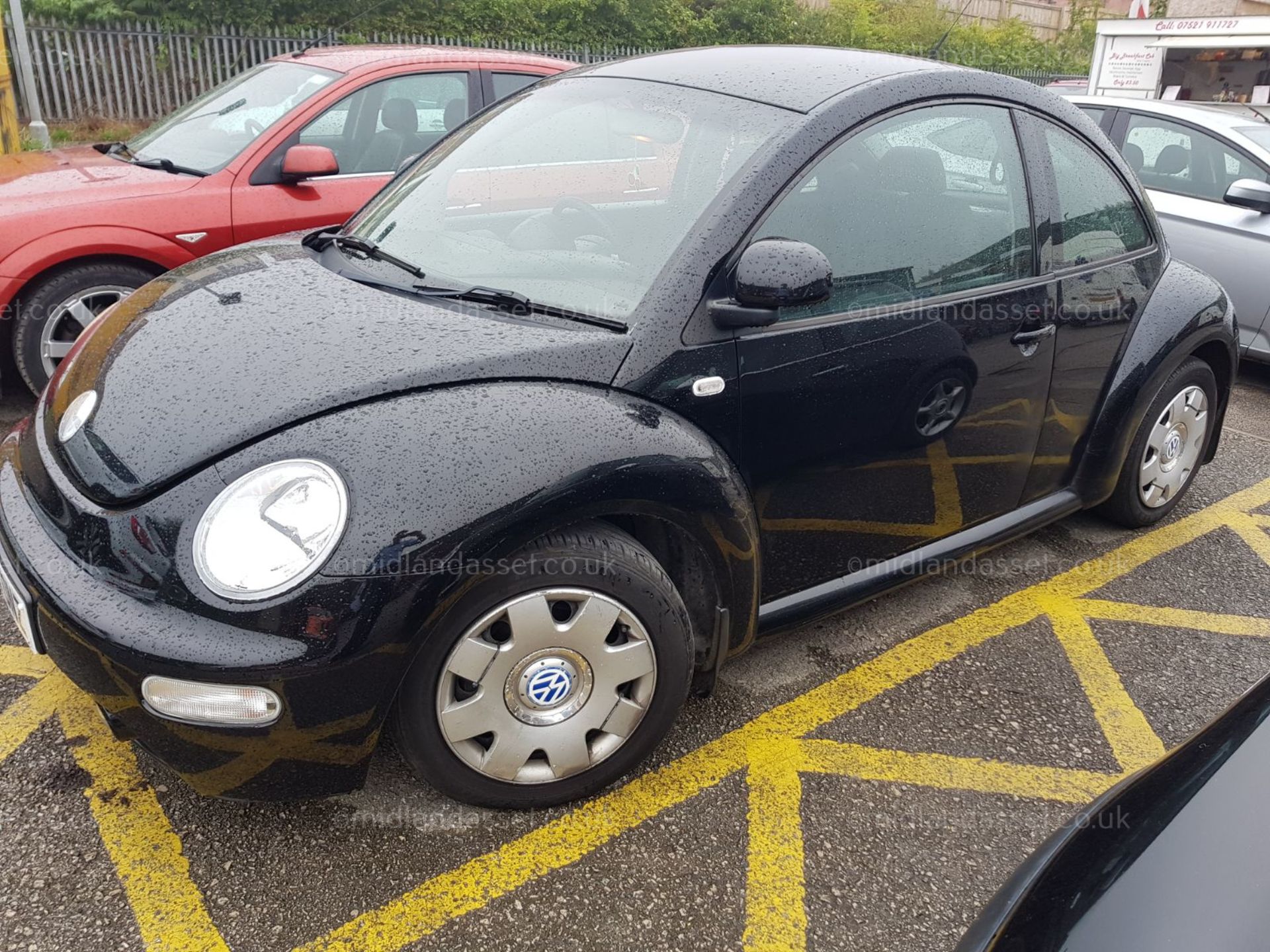 2002/52 REG VOLKSWAGEN BEETLE TDI 3 DOOR HATCHBACK - Image 2 of 9