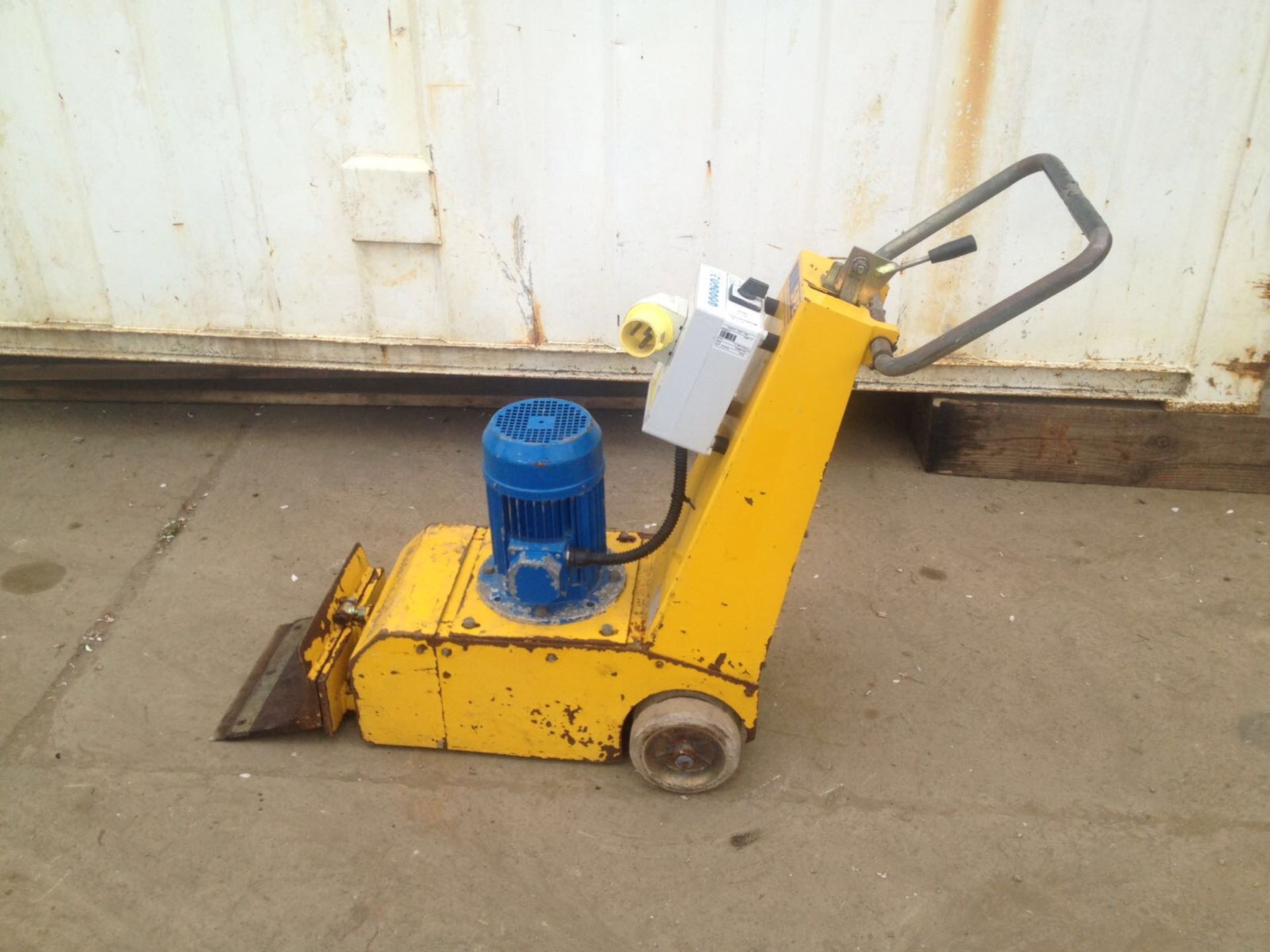 DM - 1X SPE TILE LIFTER, MODEL MS330-1 *PLUS VAT*   110V   COLLECTION / VIEWING FROM CASTLEFORD - Image 3 of 3