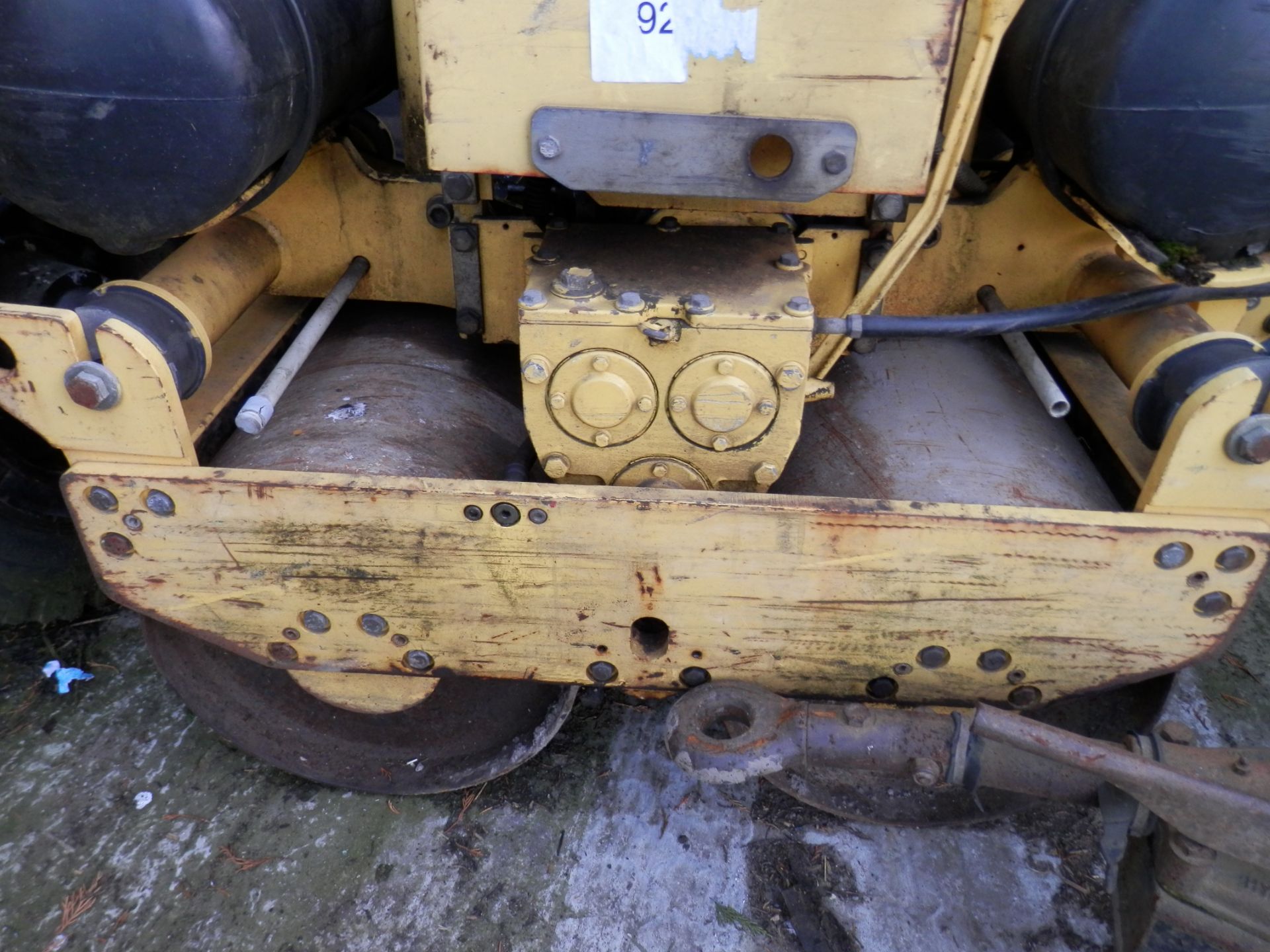 DS - BOMAG BW65S-2 ROLLER. 2 X CYLINDERS, HATZ DIESEL ENGINE.   2 X CYLINDER ROLLERS.   MODEL