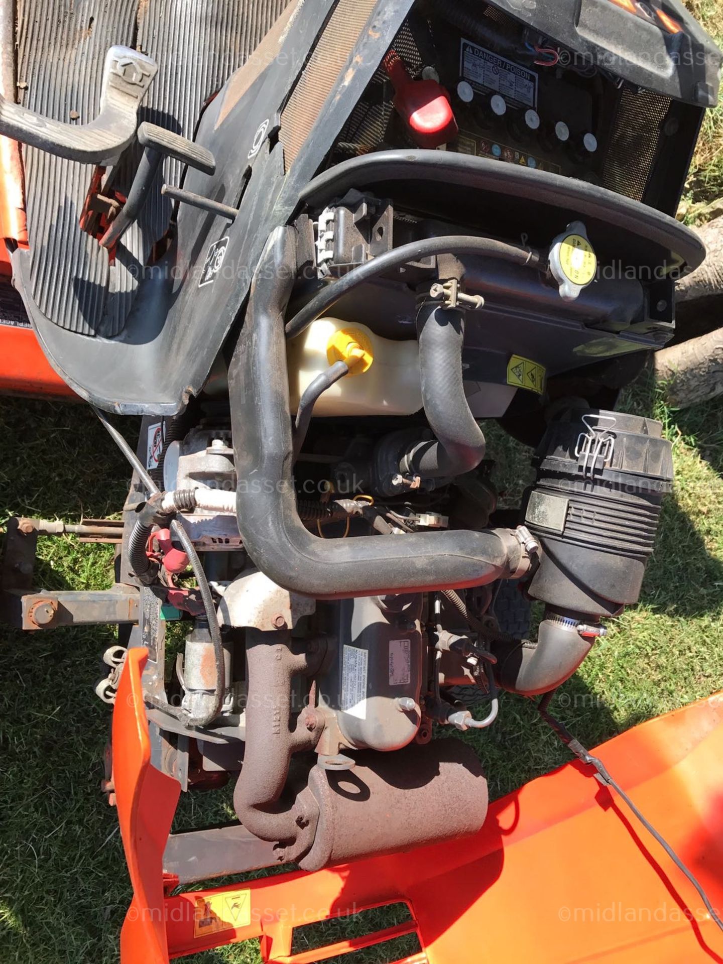 2003 KUBOTA G2160 RIDE ON MOWER - Bild 6 aus 7