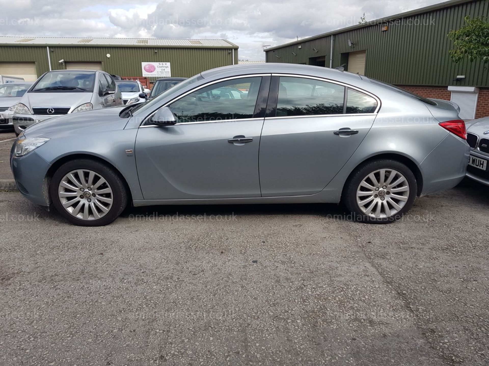 2010/10 REG VAUXHALL INSIGNIA SE 5 DOOR HATCHBACK - Image 4 of 14