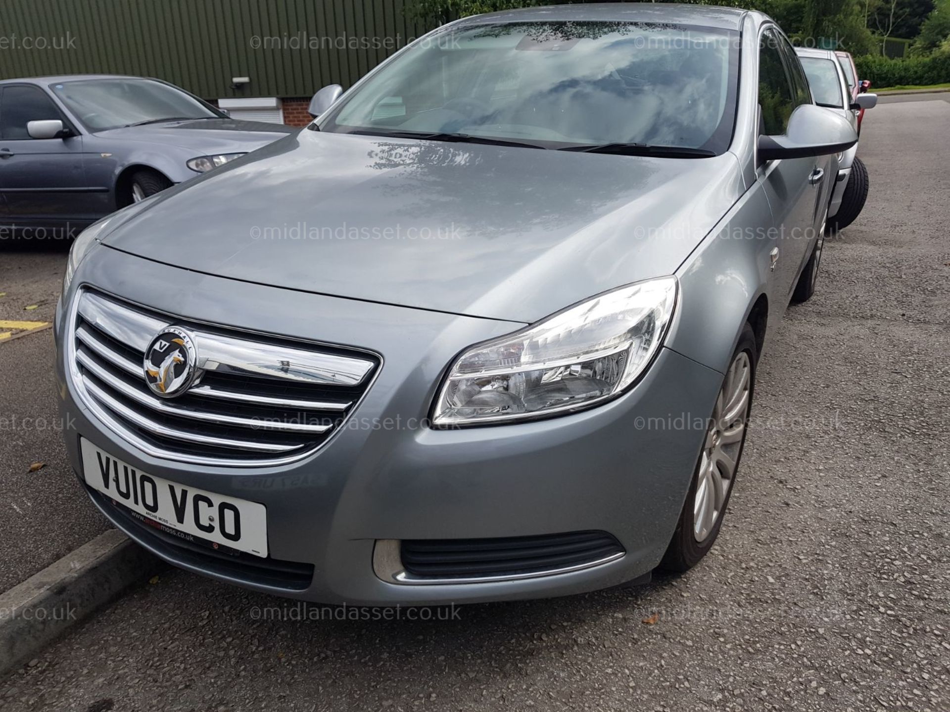 2010/10 REG VAUXHALL INSIGNIA SE 5 DOOR HATCHBACK - Image 2 of 14