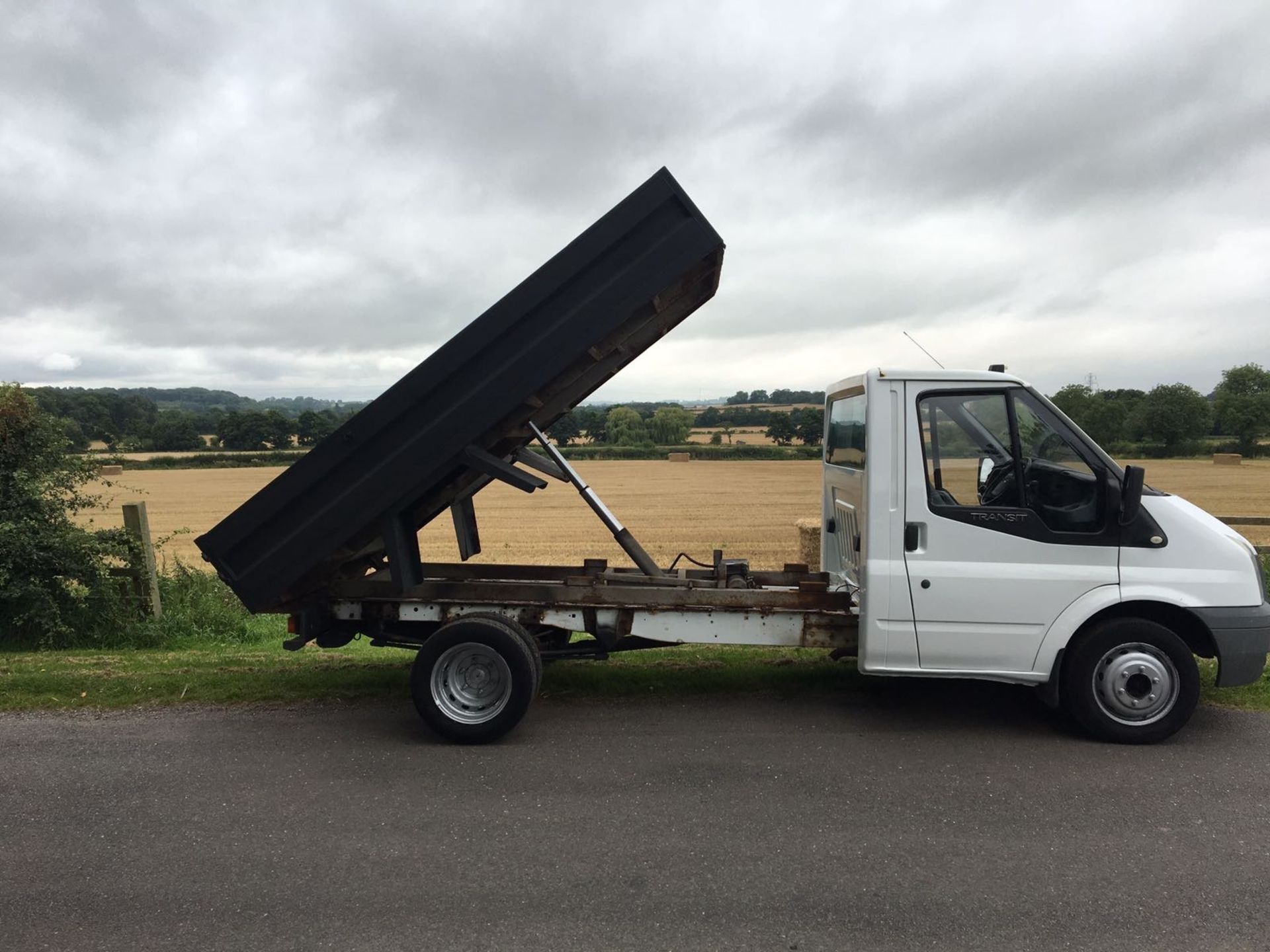 2007/56 REG FORD TRANSIT 100 T350M RWD TIPPER, SHOWING 1 OWNER *NO VAT* - Image 6 of 12