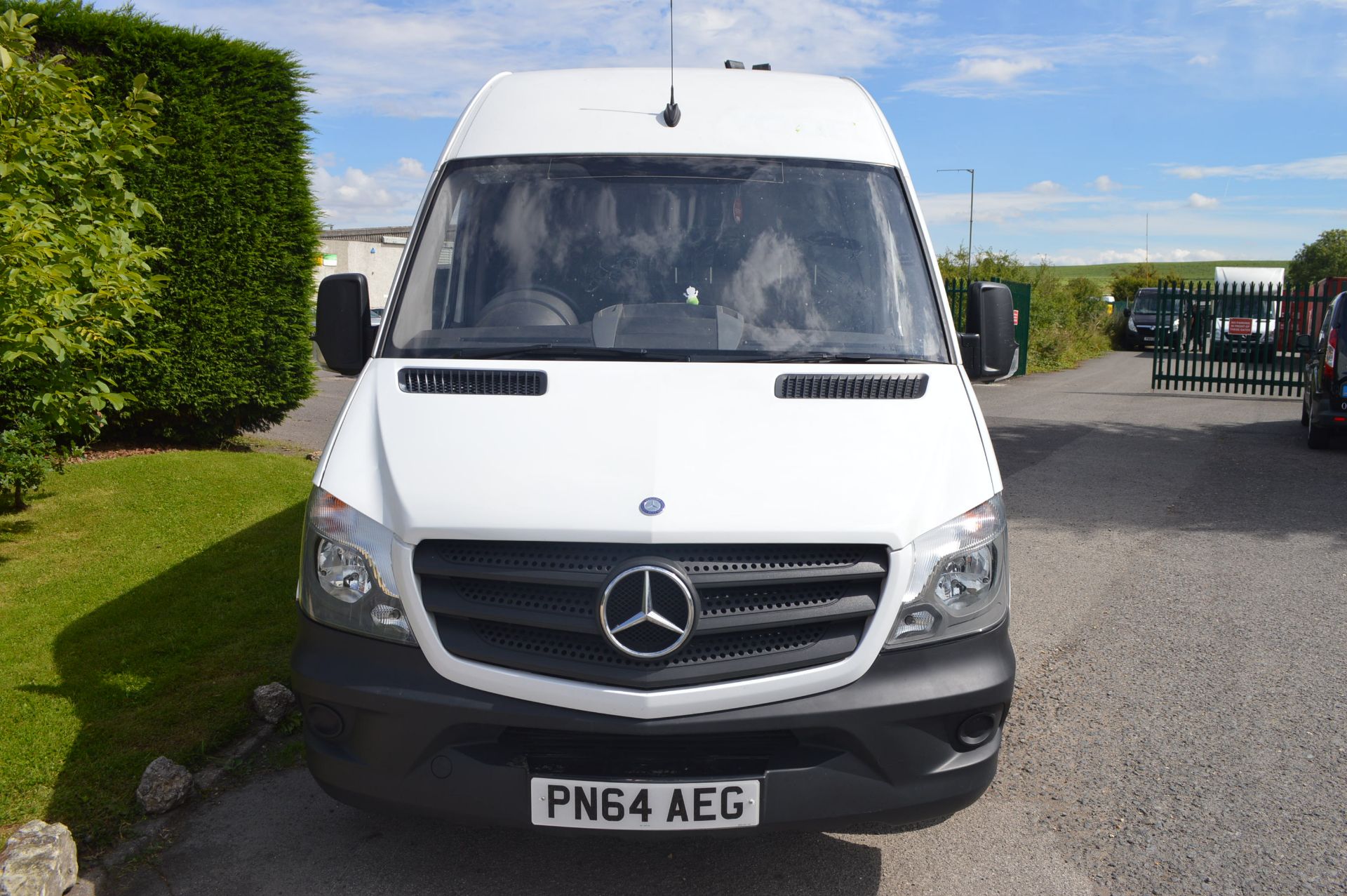 2014/64 REG MERCEDES-BENZ SPRINTER 313 CDI, SHOWING 1 OWNER *NO VAT* - Image 2 of 16