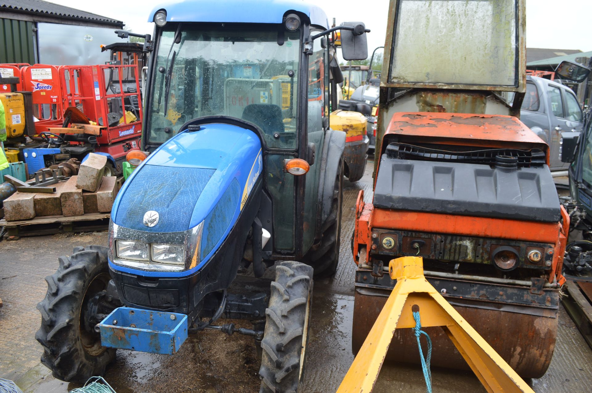 2010 NEW HOLLAND T3020 COMPACT TRACTOR *PLUS VAT* - Image 2 of 6