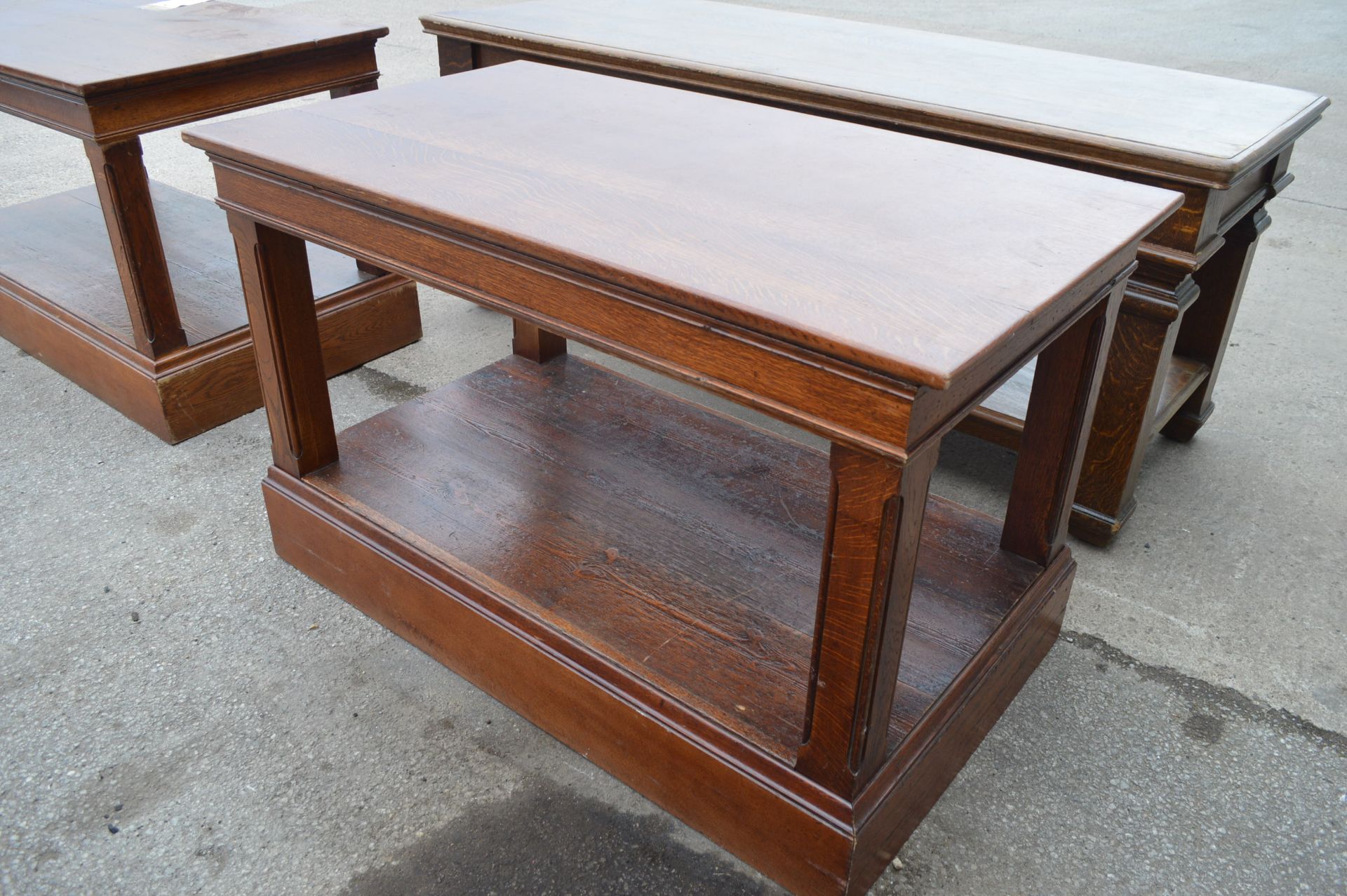 SOLID OAK TAILORING WORK BENCH, IDEAL FOR DINING ROOM TABLES ETC. *NO VAT* - Image 3 of 6