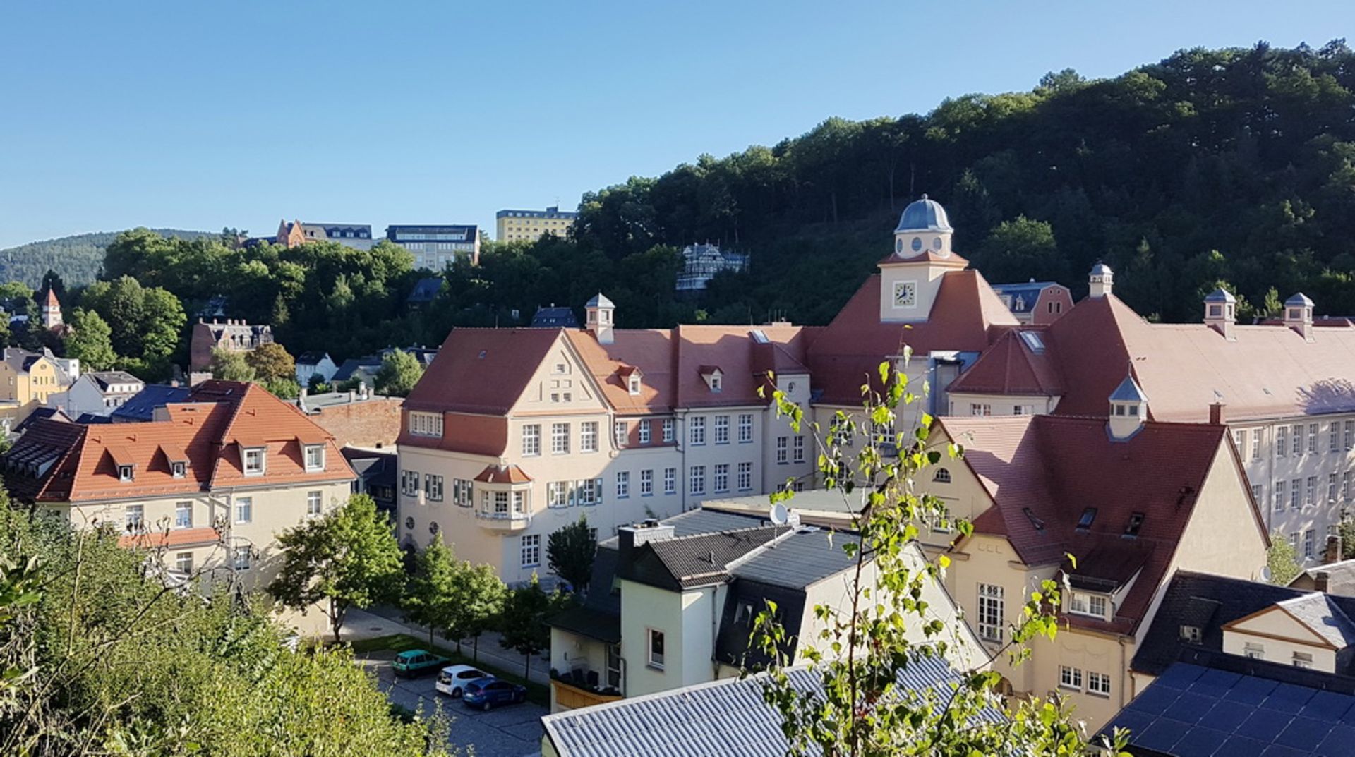 LARGE APARTMENT BLOCK IN GREIZ, GERMANY - Image 48 of 54