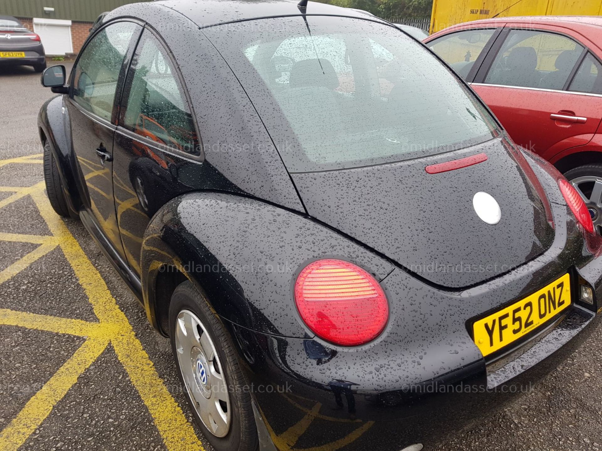 2002/52 REG VOLKSWAGEN BEETLE TDI 3 DOOR HATCHBACK - Image 4 of 9