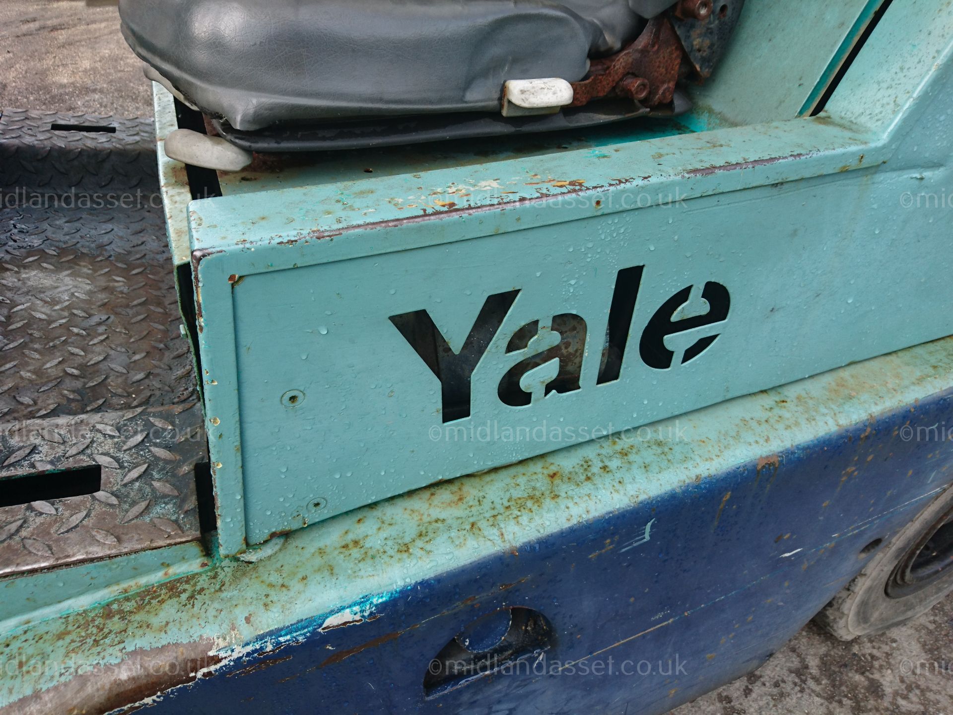 YALE GDP 80 EC DIESEL FORK TRUCK - Image 5 of 10