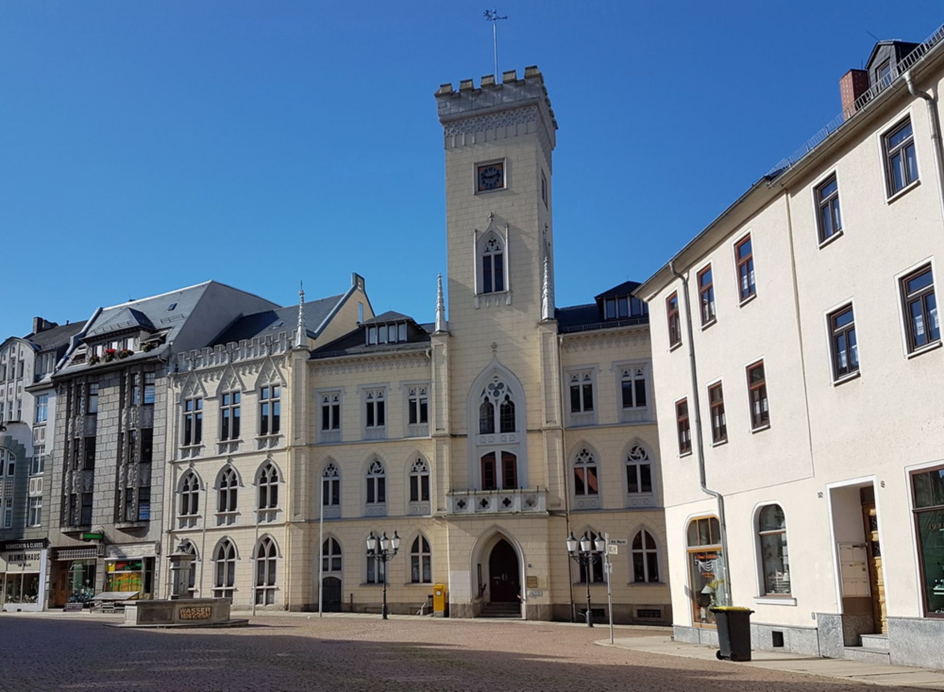 LARGE APARTMENT BLOCK IN GREIZ, GERMANY - Image 52 of 54