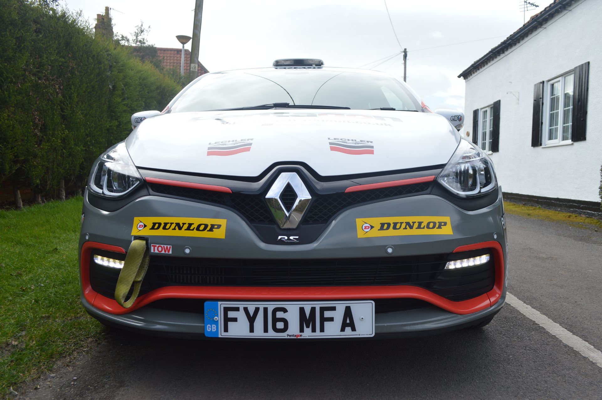 2016/16 REG RENAULT CLIO RENAULT SPORT SAT NAV TROPHY 220, INCREDIBLE CAR - Image 27 of 29