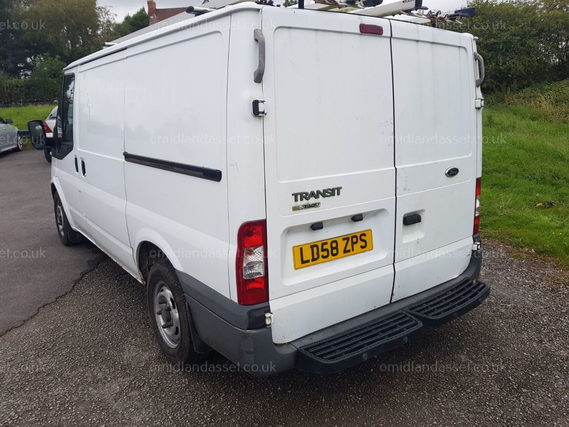 2009/58 REG FORD TRANSIT 85 T300S FWD PANEL VAN ONE OWNER EX BT - Image 6 of 7