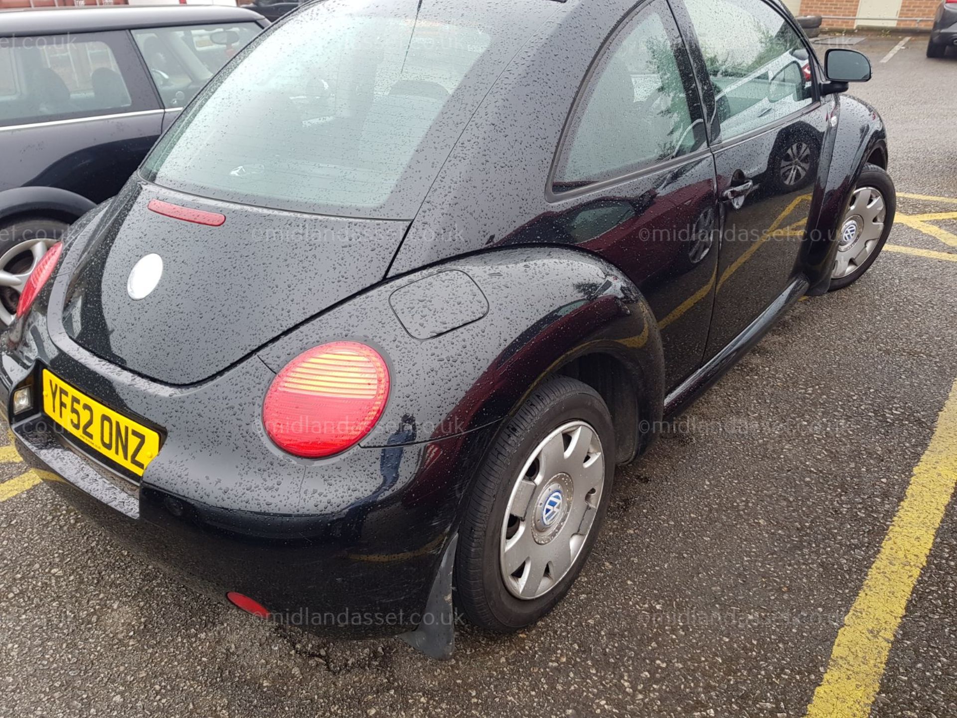 2002/52 REG VOLKSWAGEN BEETLE TDI 3 DOOR HATCHBACK - Image 3 of 9