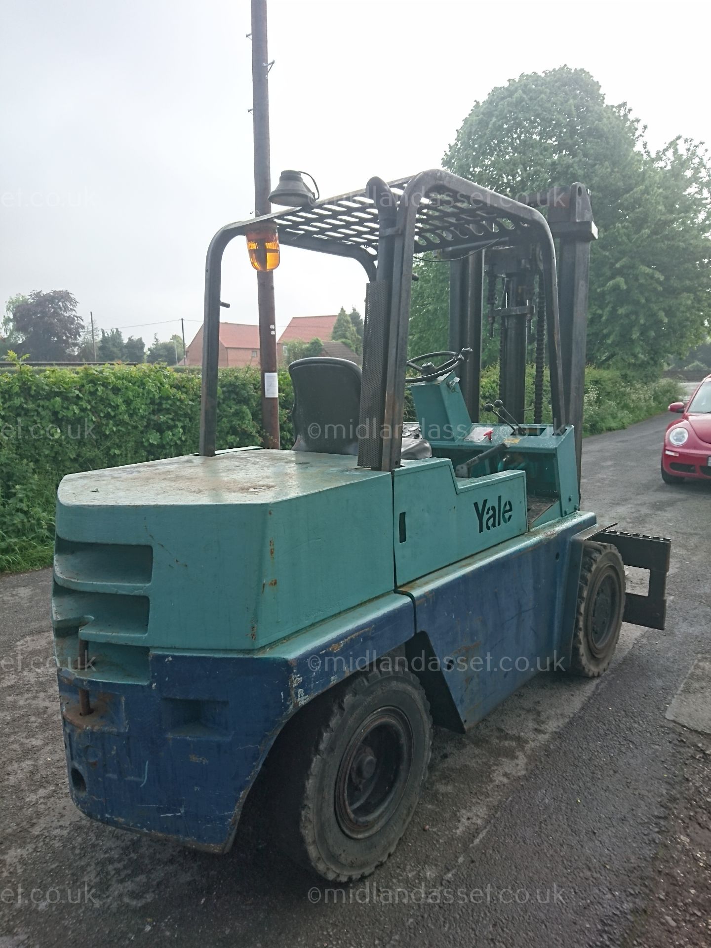 YALE GDP 80 EC DIESEL FORK TRUCK - Image 3 of 10