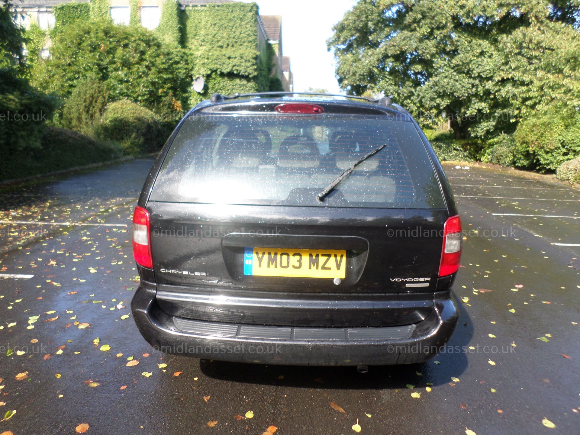 2003/03 REG CHRYSLER VOYAGER CRD LX 7 SEAT MPV - Image 7 of 11