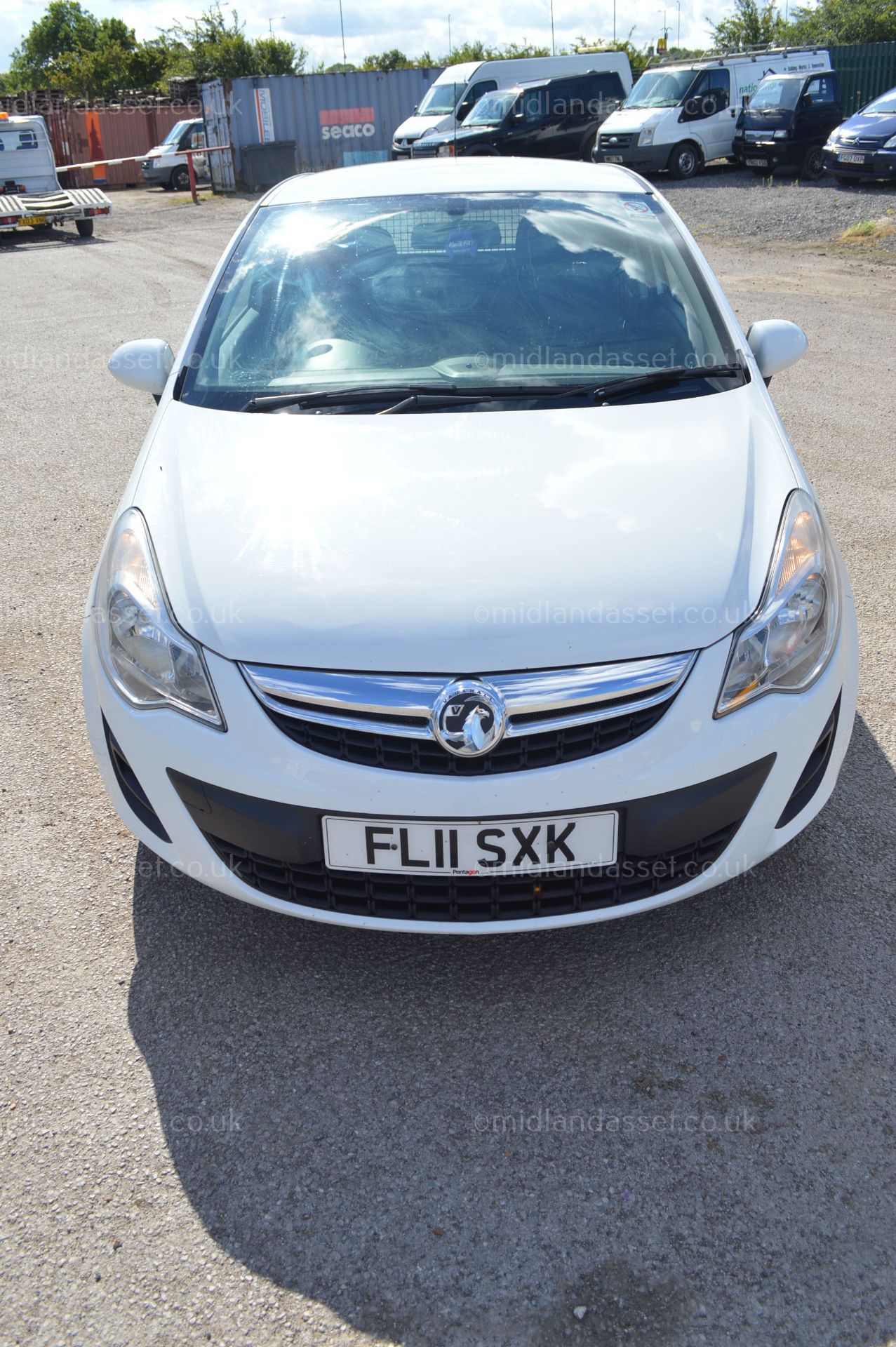 2011/11 REG VAUXHALL CORSA CDTI A/C CAR DERIVED VAN ONE OWNER - Image 2 of 15