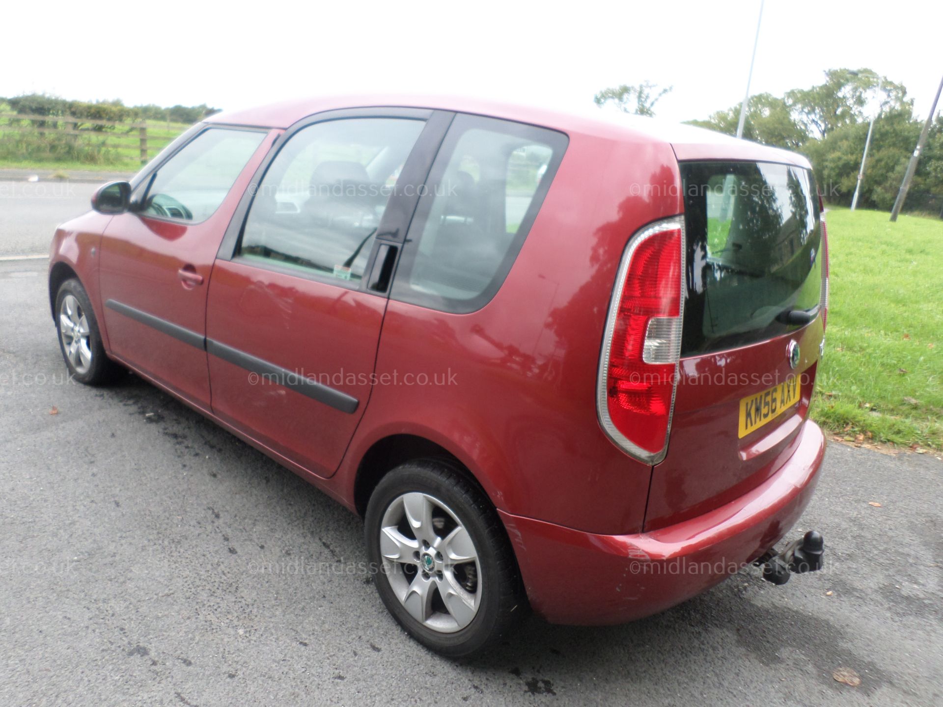 2006/56 REG SKODA ROOMSTER 2 TDI 80 5 DOOR HATCHBACK - Image 4 of 8